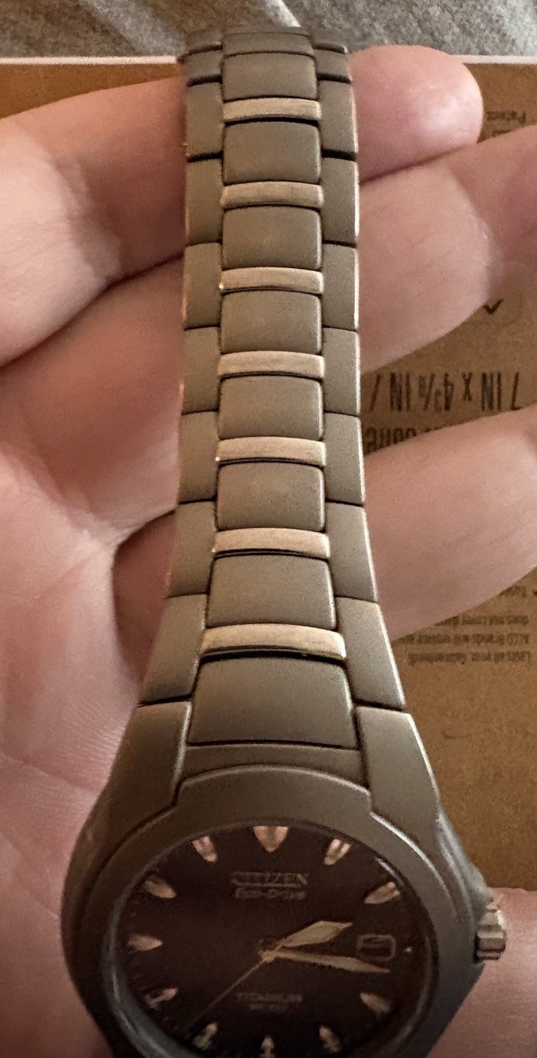 Mens Citizens Titanium Ecodrive E111 K008350 Blue Dial Date EUC No Scratches