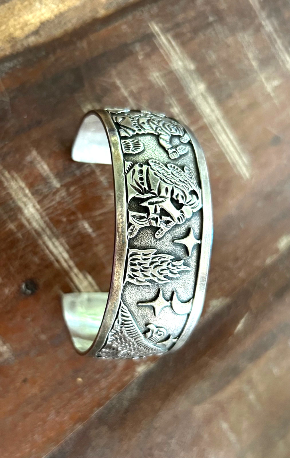 NAVAJO BECENTI STORY TELLER STERLING SILVER BRACELET 50g