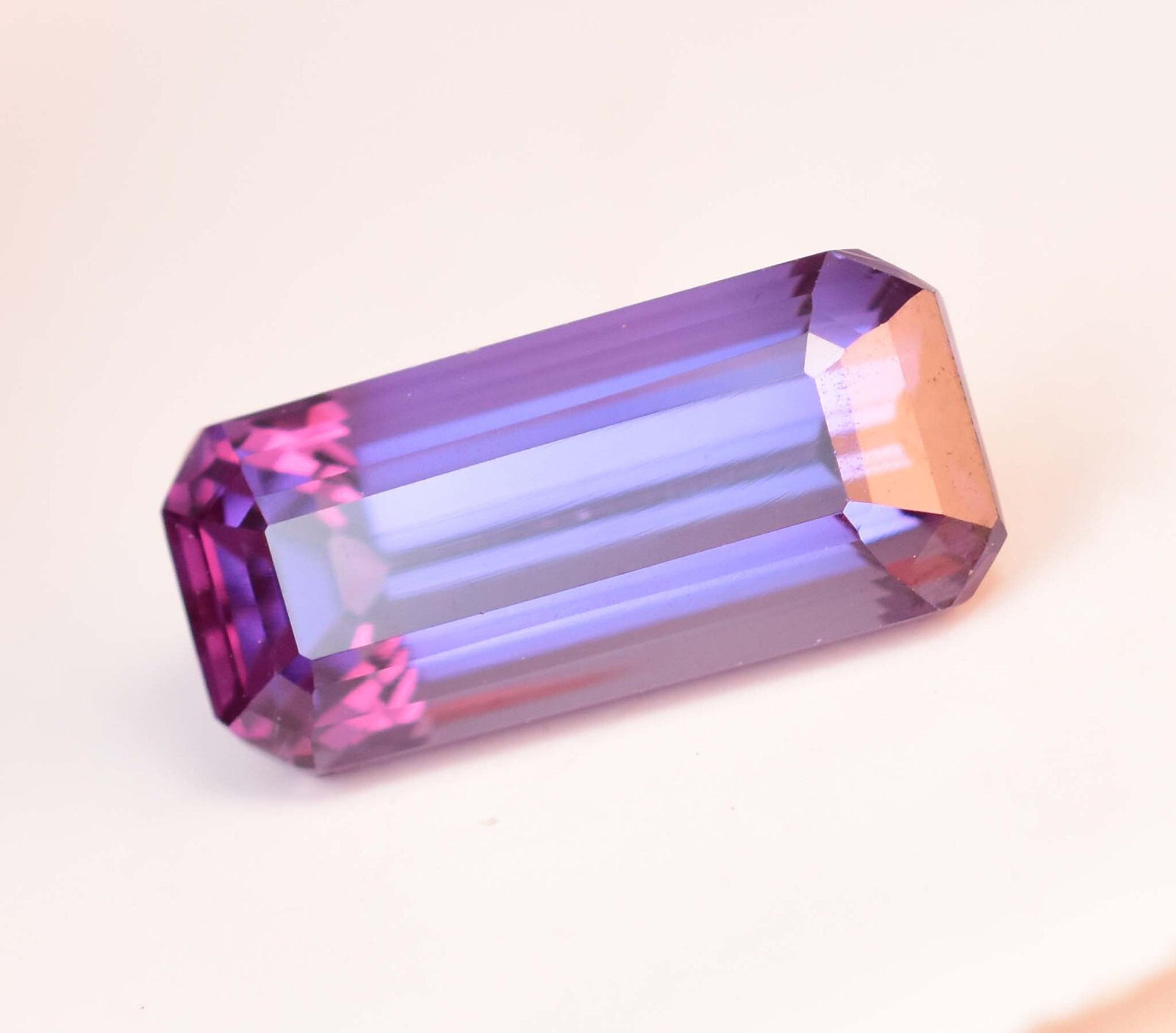 11.70 Ct Natural Color Change Alexandrite AGL Certified Loose Gemstone
