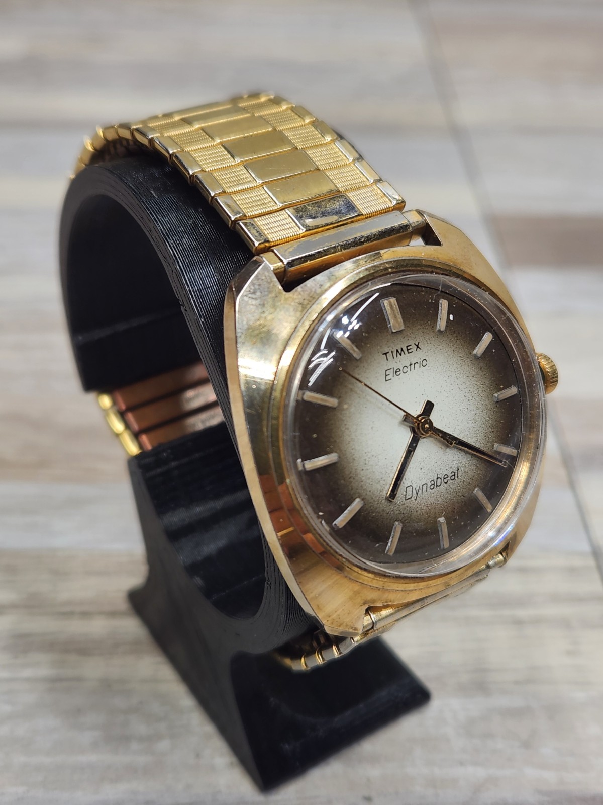 Vintage TIMEX Electric Dynabeat Men’s Watch. Gold Tone Case, 70’s, Working
