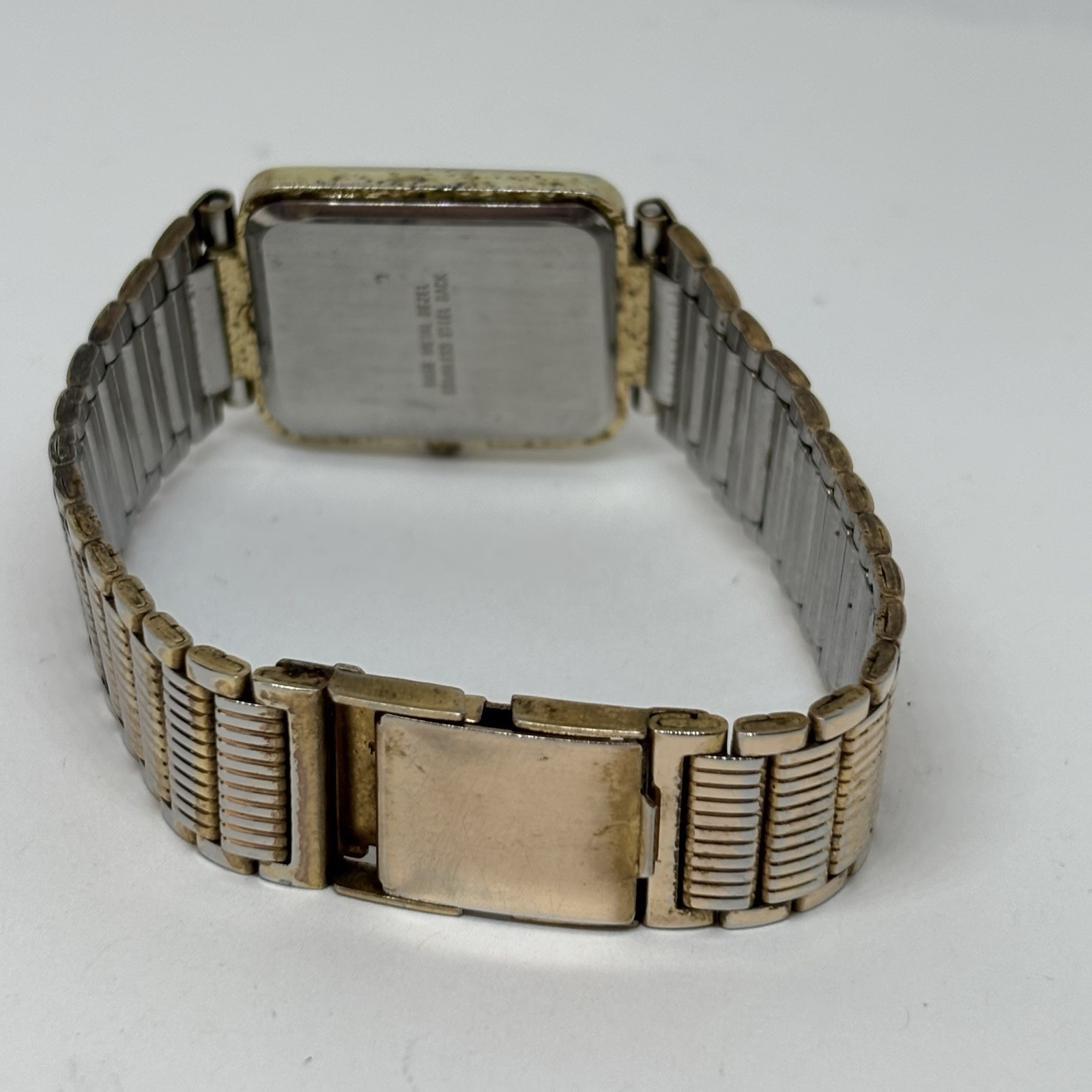 Benrus Diamond Quartz Tank Watch Gold Tone New Battery 28mm Please Read