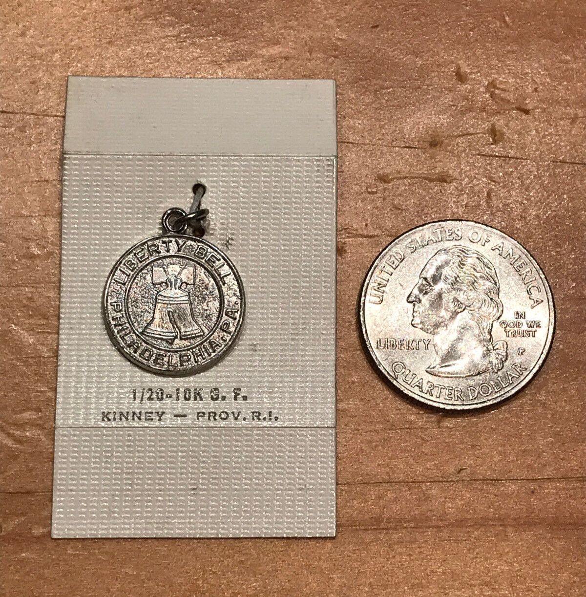 VINTAGE NEW OLD STOCK KINNEY LIBERTY BELL PHILADELPHIA PA CHARM PROV. R.I.