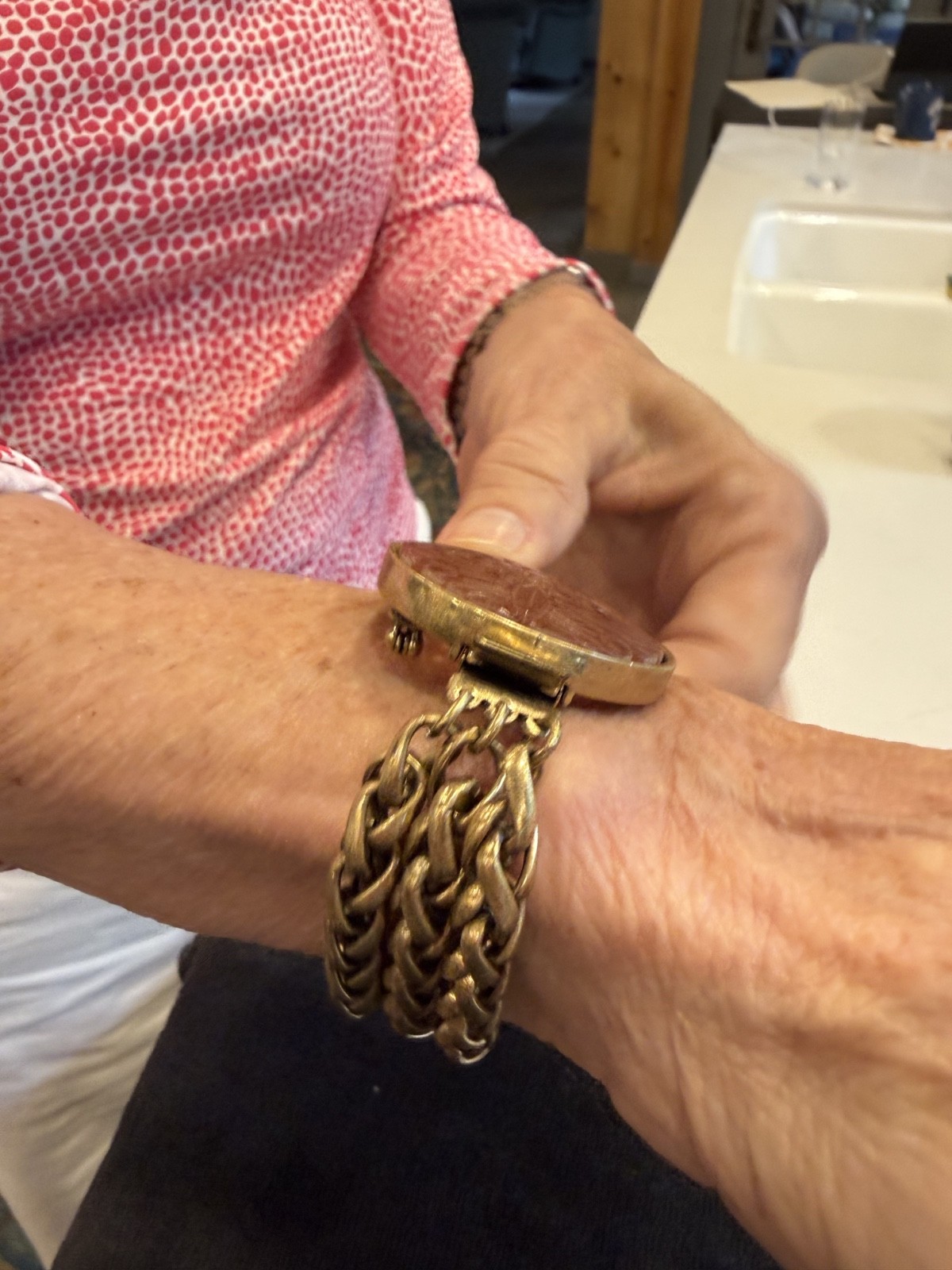 CAbi Villa Convertible Gold Chain Bracelet/Brooch w Cabi Box