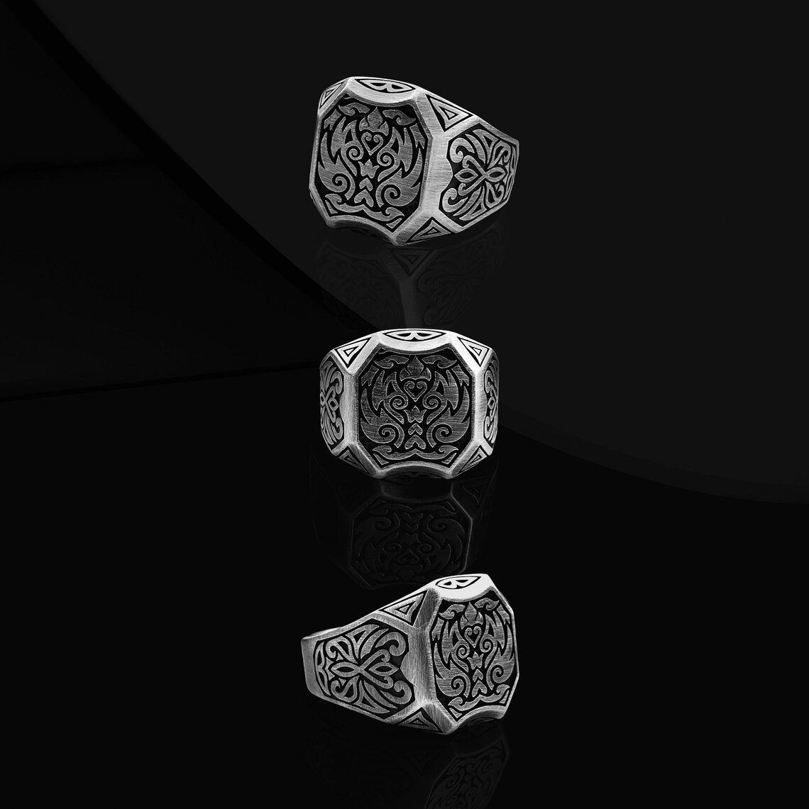 Ornamented Signet Men’s Ring 925 Sterling Silver Oxidized Ring Duty Free