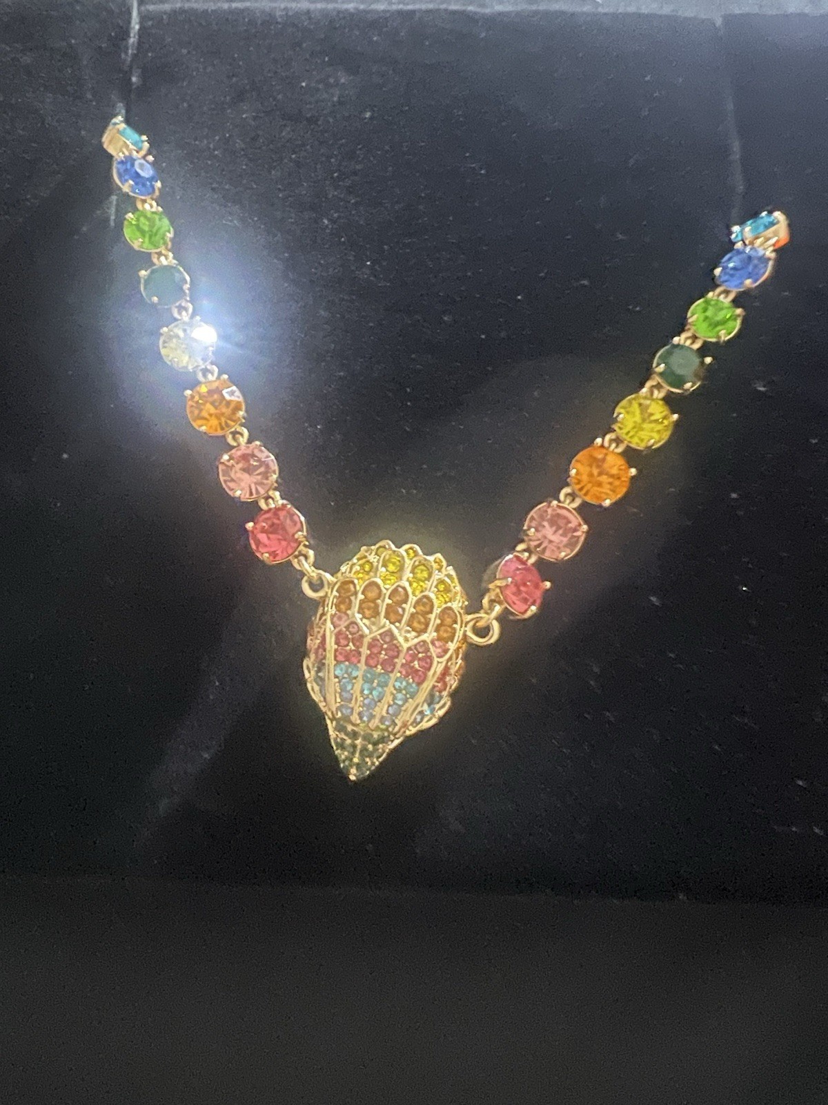 Kurt Geiger London Necklace Eagle Head Gold Tone Pave Multicolored Crystals 15″