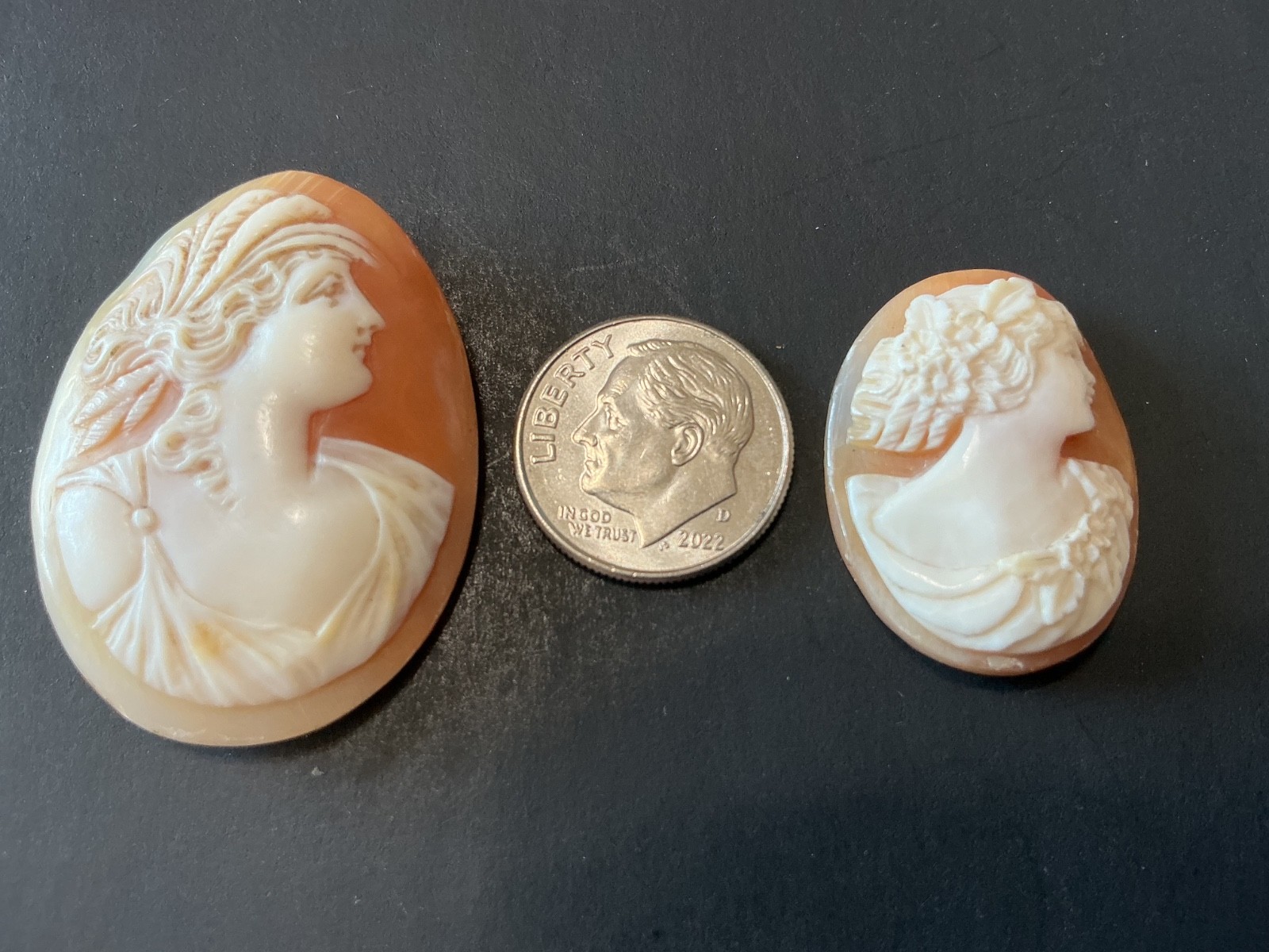 VTG CAMEO JEWELRY LOT RING EARRINGS NECKLACES BROOCHES BRACELET ETC 6-155