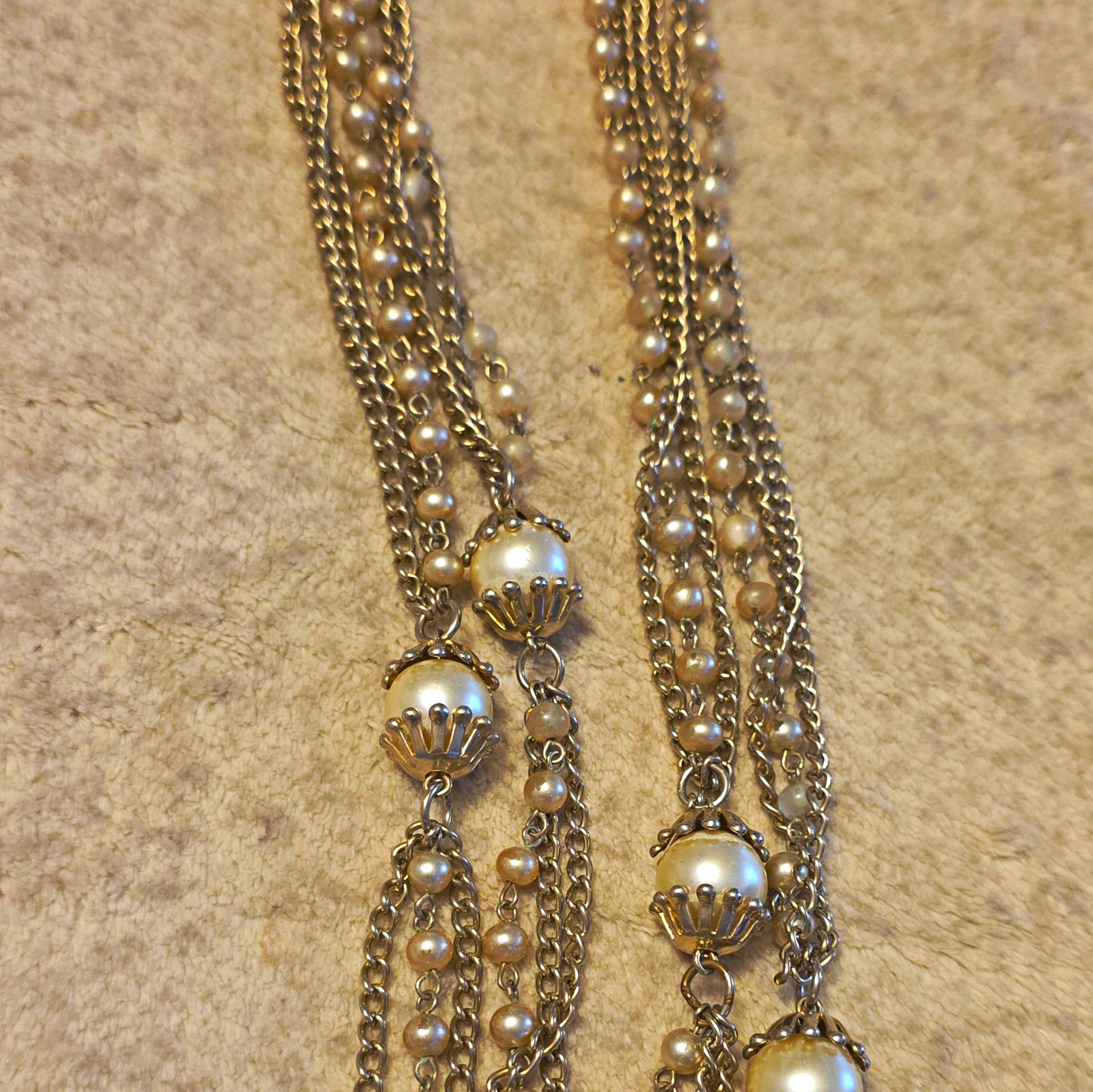 Silver Tone Layered Multi-Strand Cable Chain White Imitation Pearls