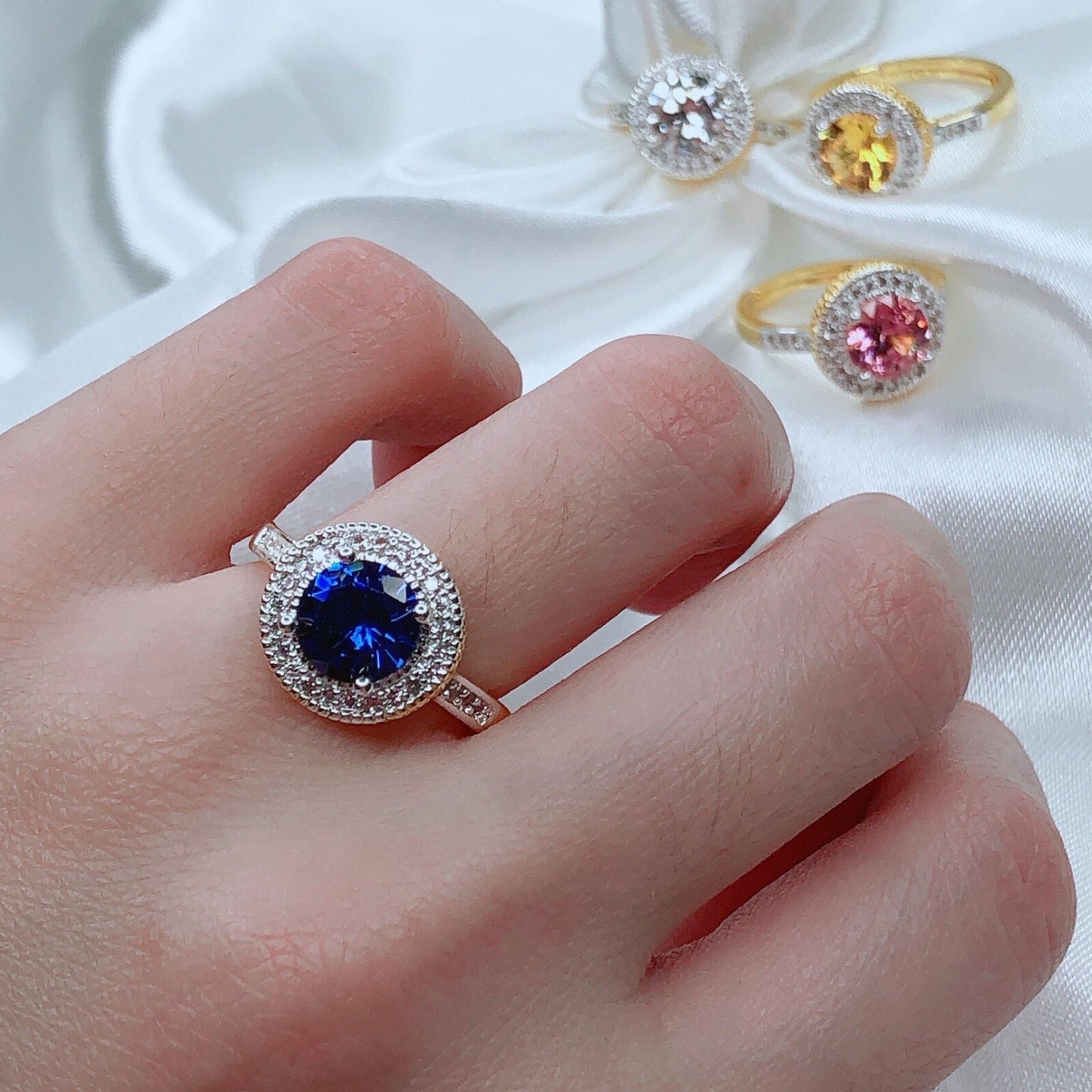  18k Adjustable Gold Blue Diamond Ring Free UK Delivery New