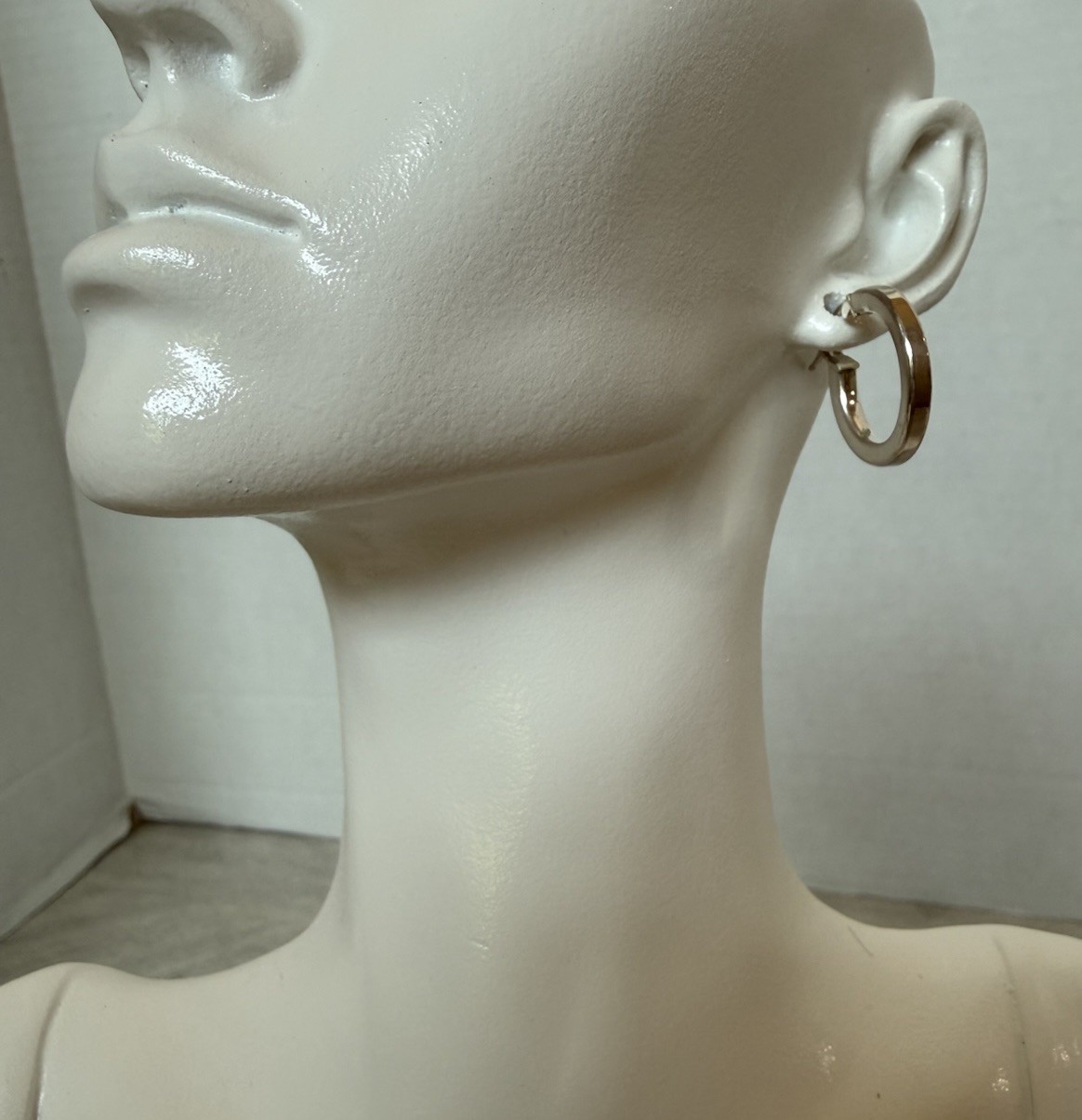 Argento Vivo 925 Sterling Silver Flat Edge Hoop Earrings Marked AV And SU