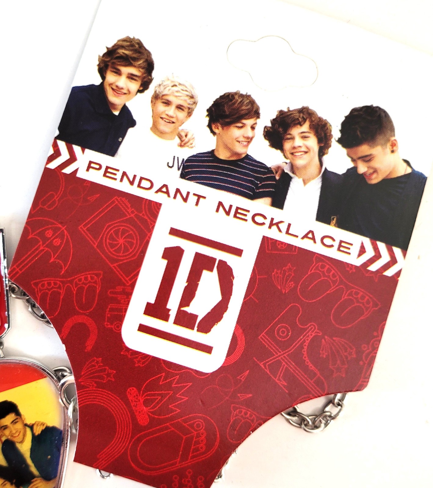 One Direction 1D Guitar Pick Pendant Necklace w/ Logo Charm Official Merch – NEW