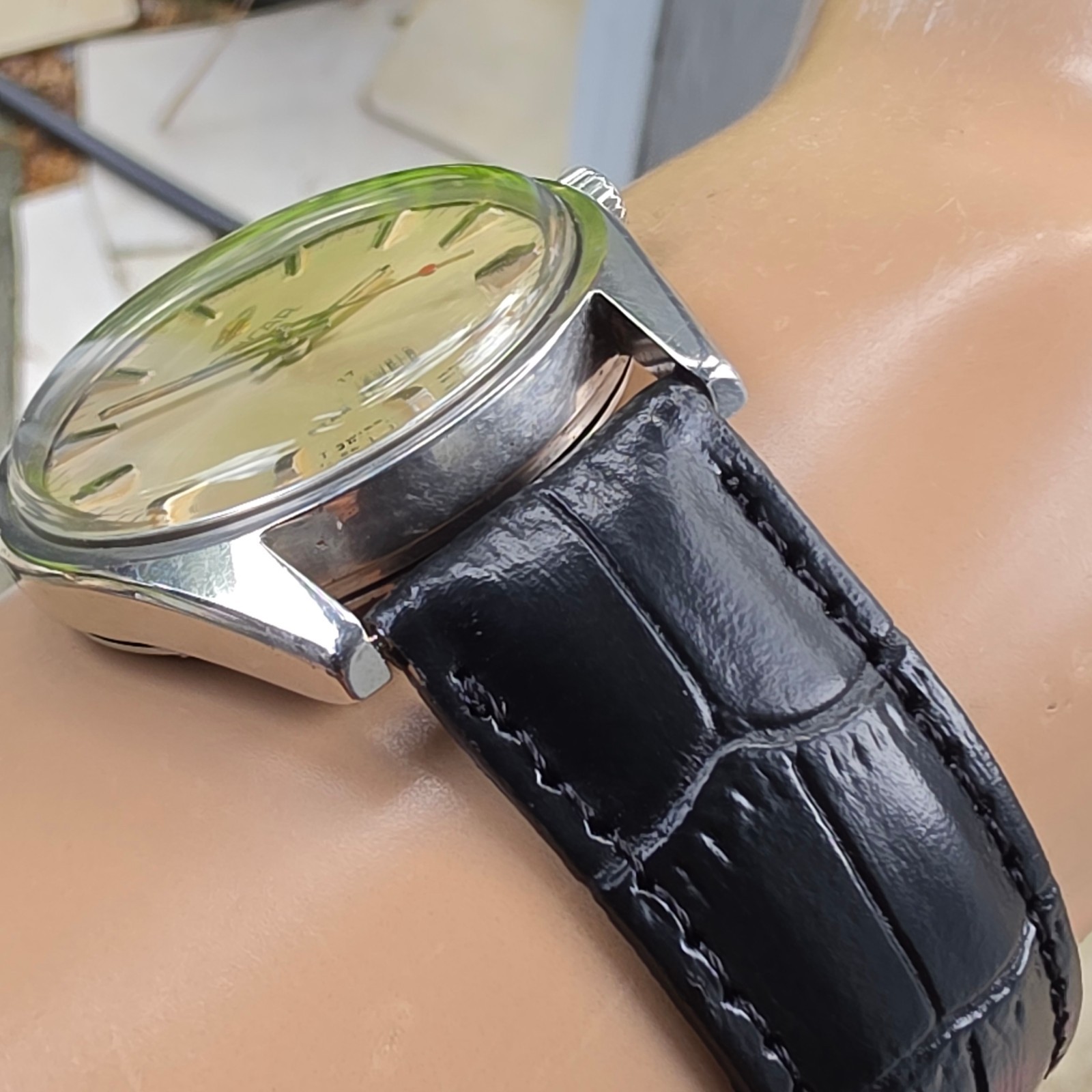 Vintage ENICAR Ocean Pearl men’s manual wind watch AR-160 swiss made 1970s