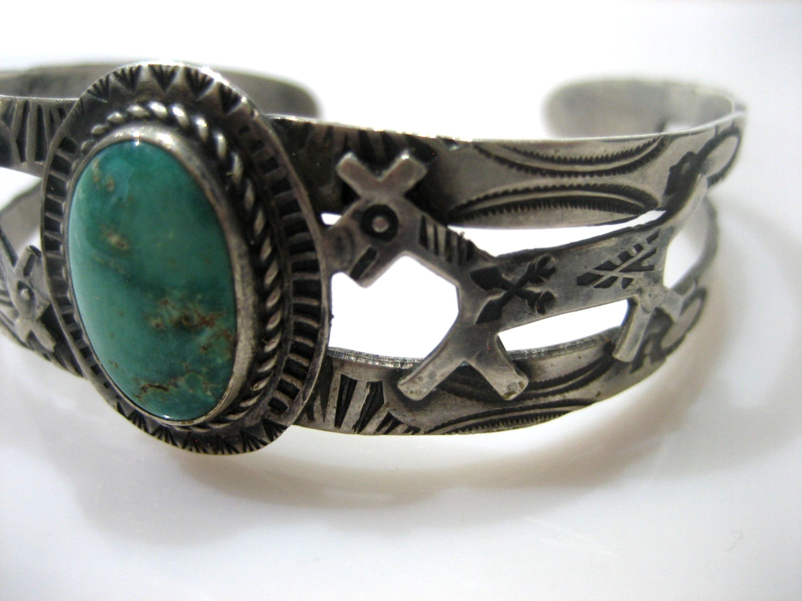Vintage FRED HARVEY ERA Navajo Turquoise HORSE DOG STERLING SILVER CUFF BRACELET