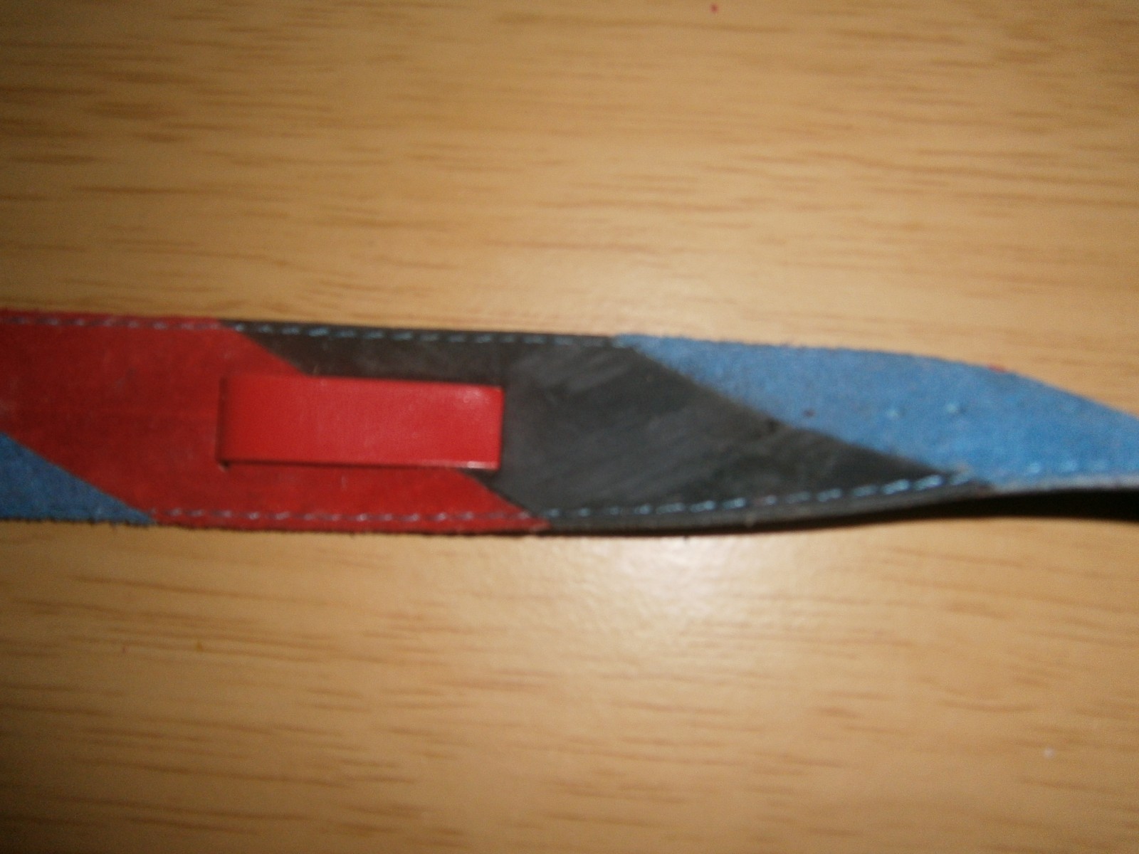 Vintage red/black Blue 1 piece strap.24mm &10 mm central.Oldstyle Eire(E26a4a