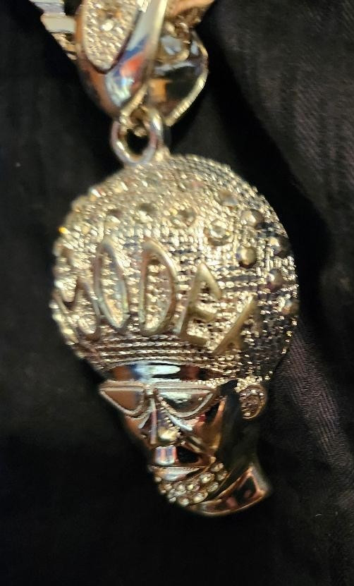 MIP- So So Def Music chrome plated pendant/ matching 30 inch hip hop chain