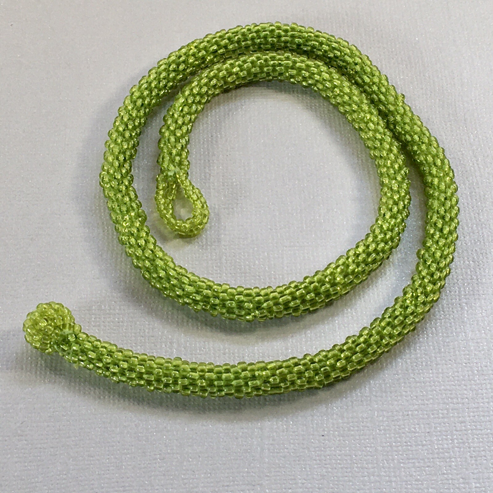 Himalayan Gems Andrew Stone Lime Green Glass Seed Bead Rope 20″ Necklace Nepal