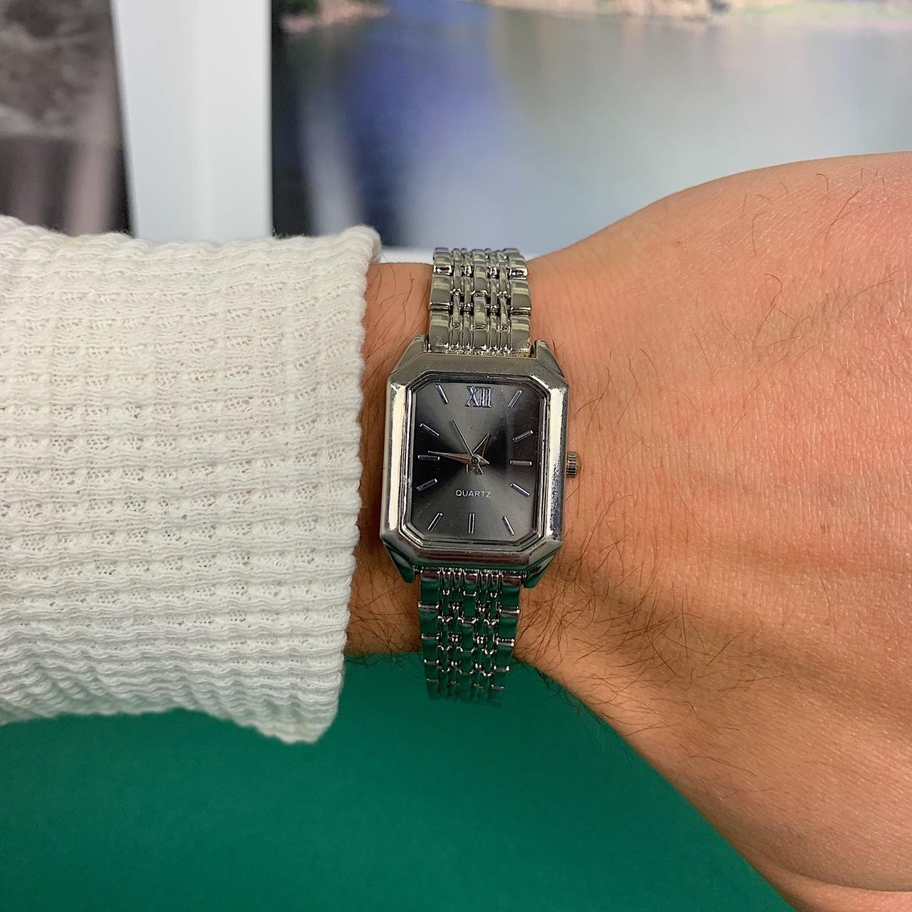 Y2K Vintage Minimalist Silver Gray Stainless Steel Essential Watch 8.5 Inch Unis