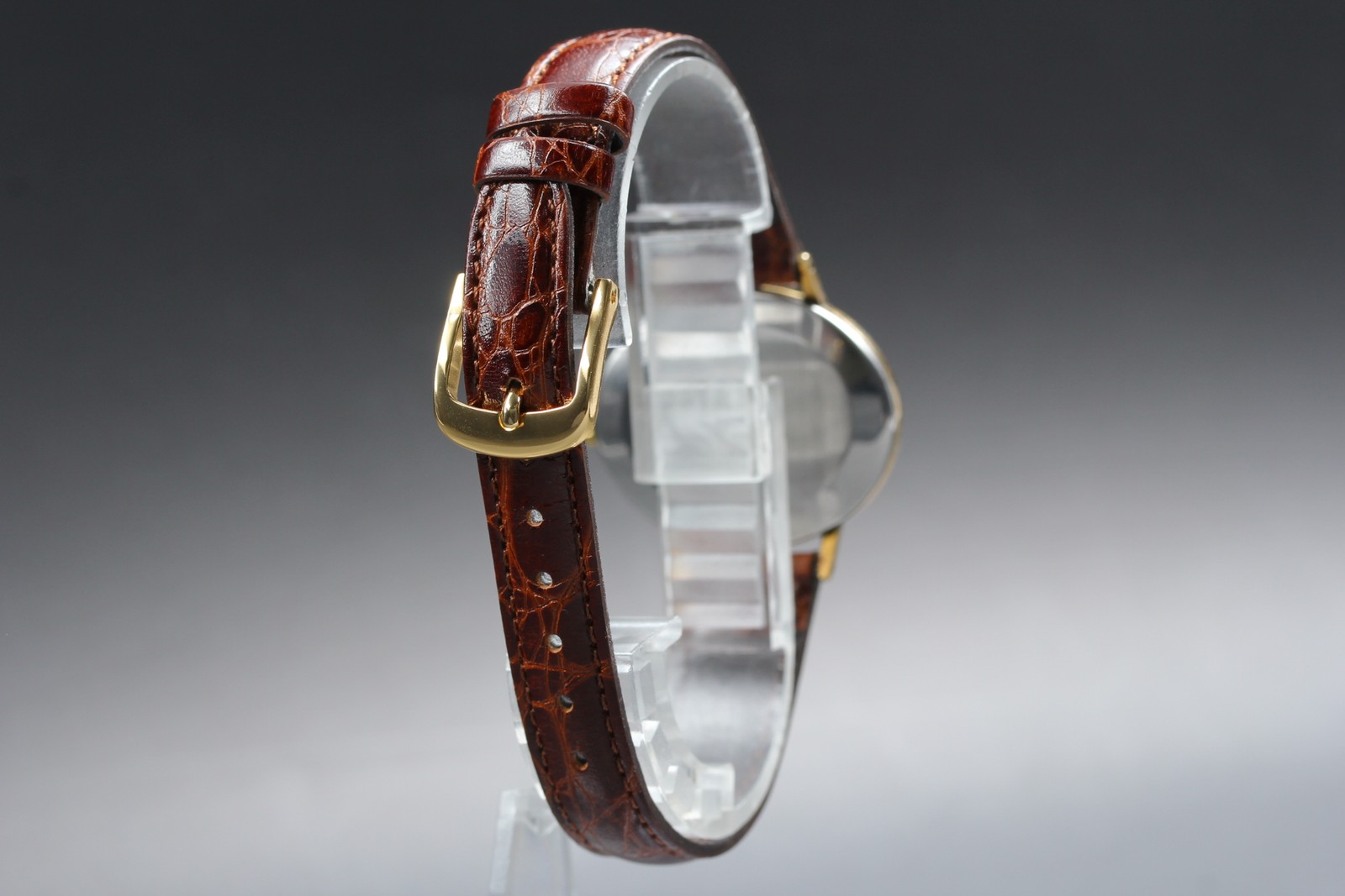 1974 OMEGA Geneve Cal.625 Manual Wind Gold Dial Oval Women’s Watch [Near MINT]