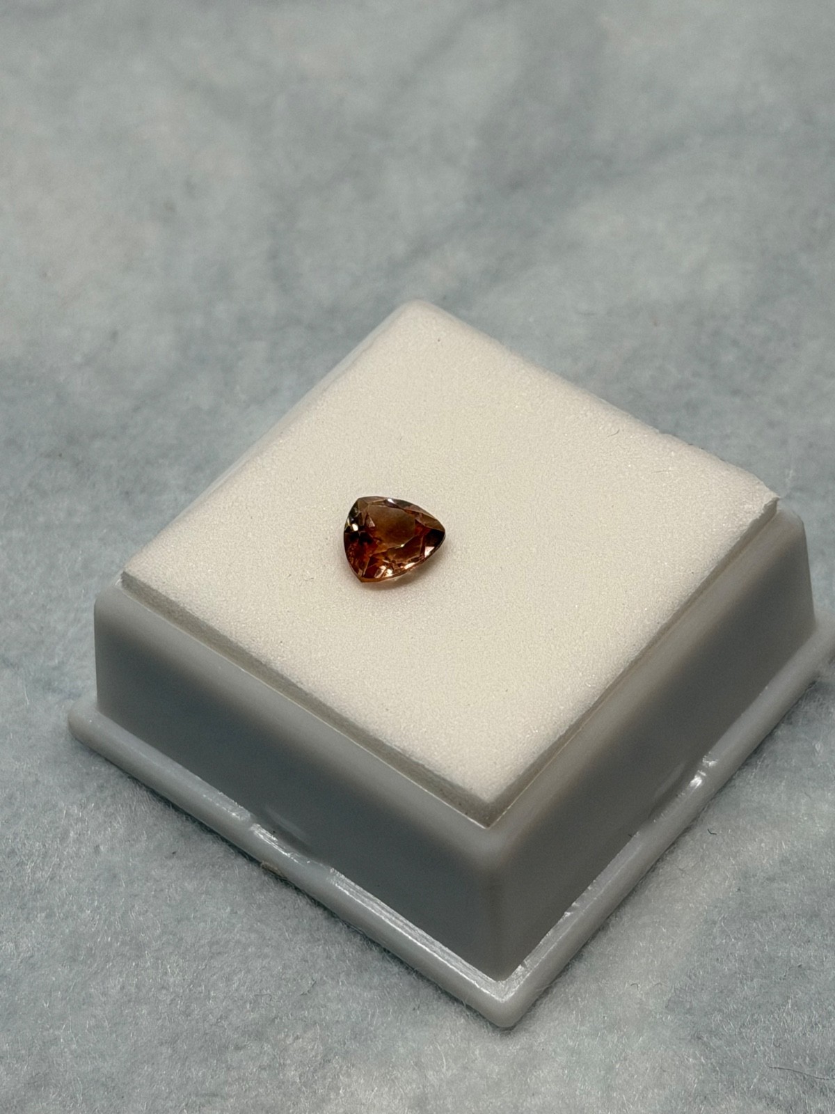 1.06ct Certified Oregon Sunstone Gold Green Pink Dichroic Schiller Trillion Cut