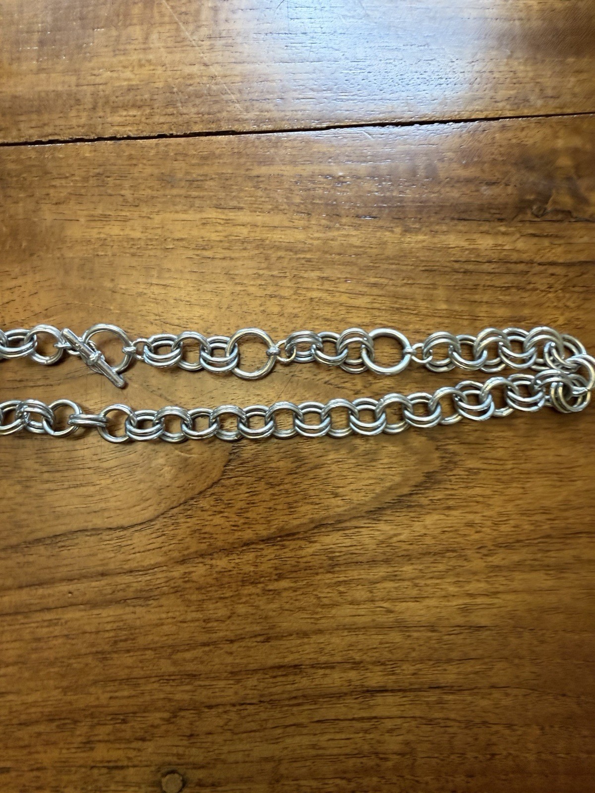 Kendra Scott Silver Tone Double Link Chain Necklace With Logo Bag
