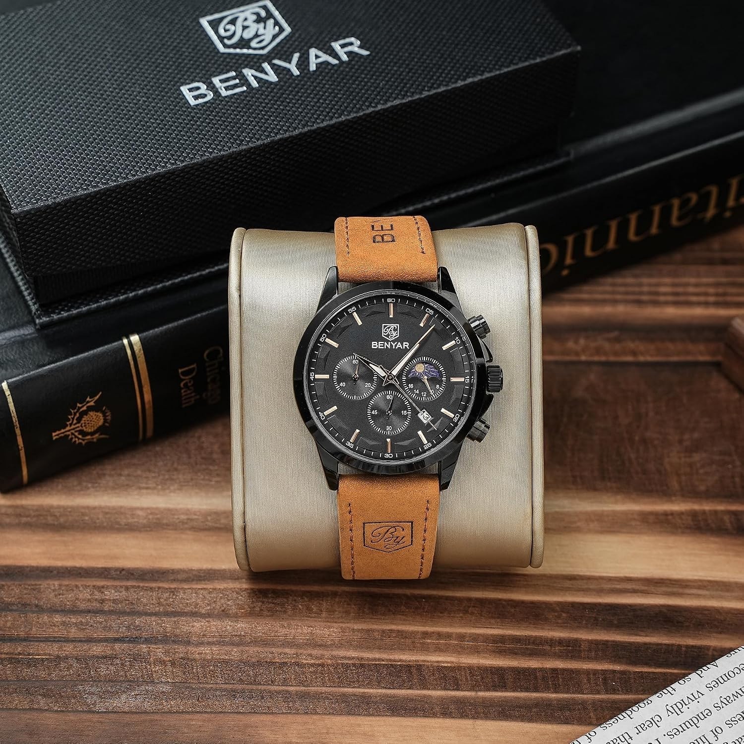 Stylish Men’s Black Dial Chronograph Watch – Bracelet for Casual & Business Wear
