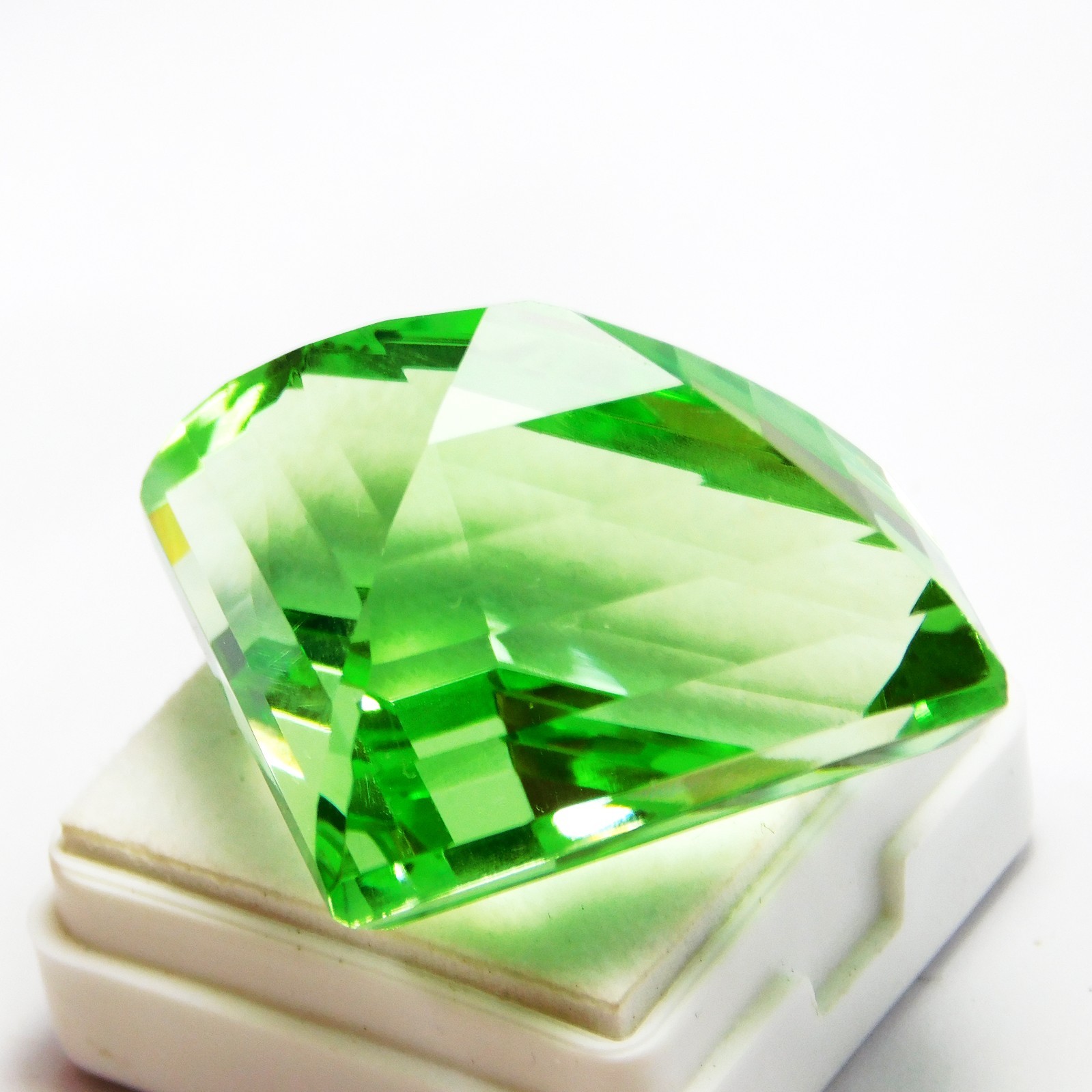 Certified 86.90 Ct Natural Green Tsavorite Garnet Fancy Cut Loose Gemstone