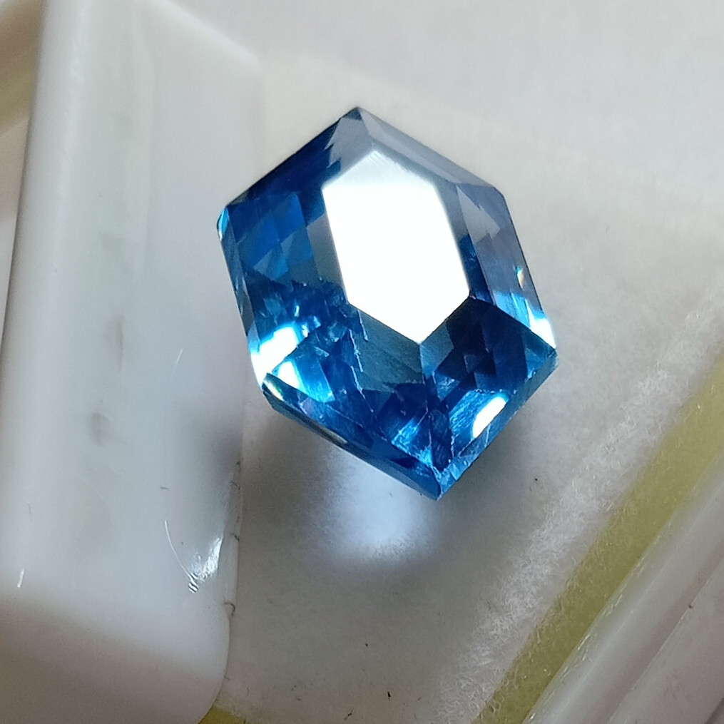 Fancy Cut Certified 9.70 Ct Treated Natural Blue Aquamarine Loose Gemstone AAA