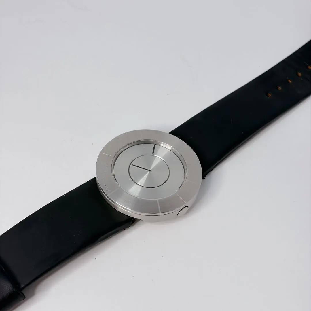 ISSEY MIYAKE TO VJ20-0010 Tokujin Yoshioka Silver Black Quartz Watch Box Papers