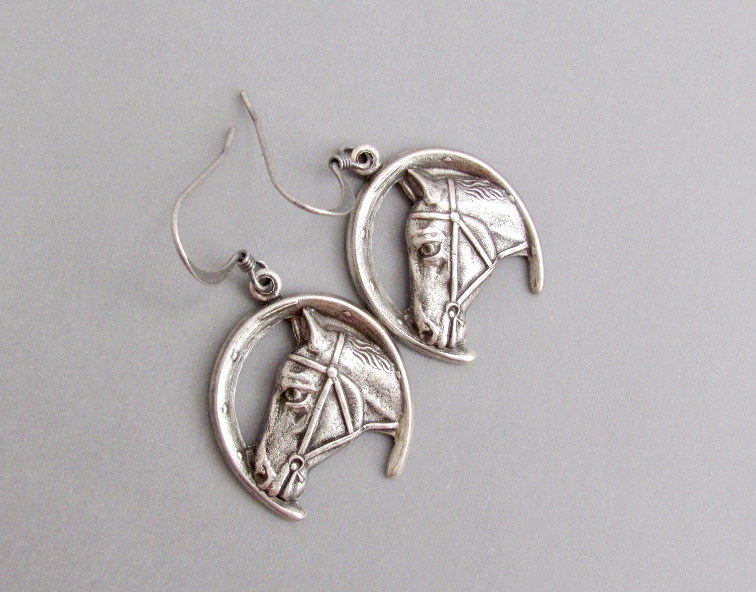 Horse Earrings Horse Shoe Lucky Charm Antiqued Silver Plate Hawaiibeads Earrings
