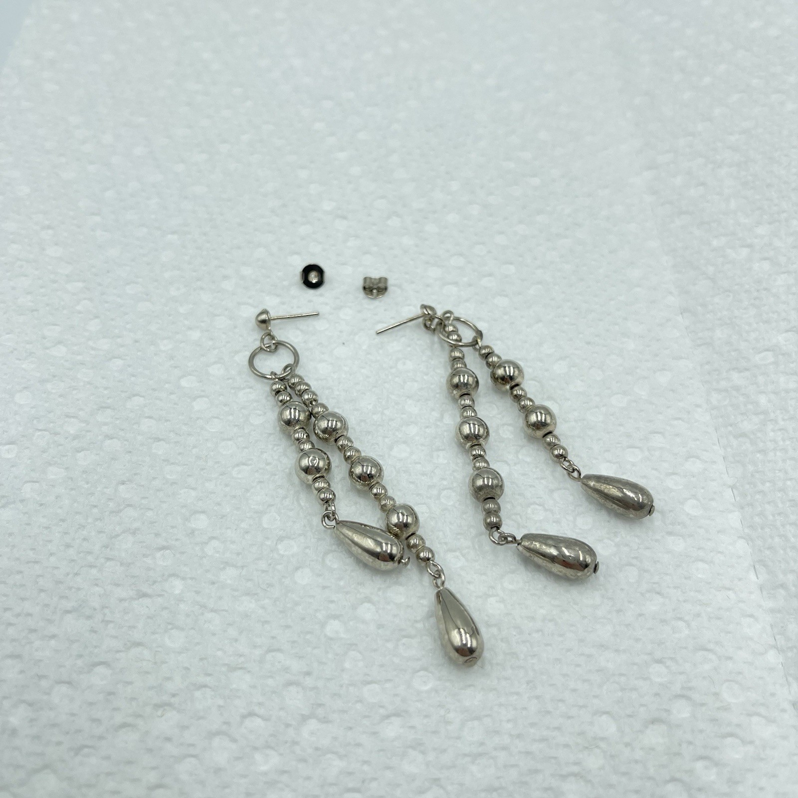 Dangle Pierced Earrings Silver Tone Ball/Beaded