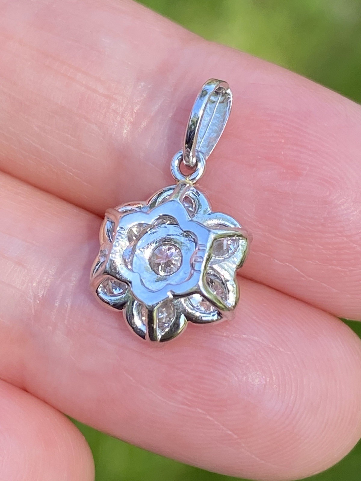 1.00CTW 100% Natural Diamond Flower Cluster Platinum Pendant