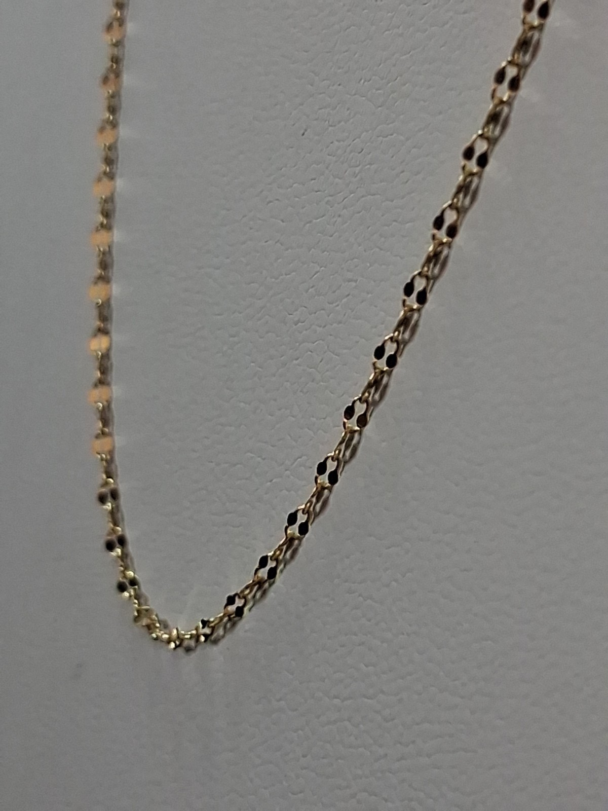 10k Solid Yellow Gold Mirror link chain 16-inches 1.5mm