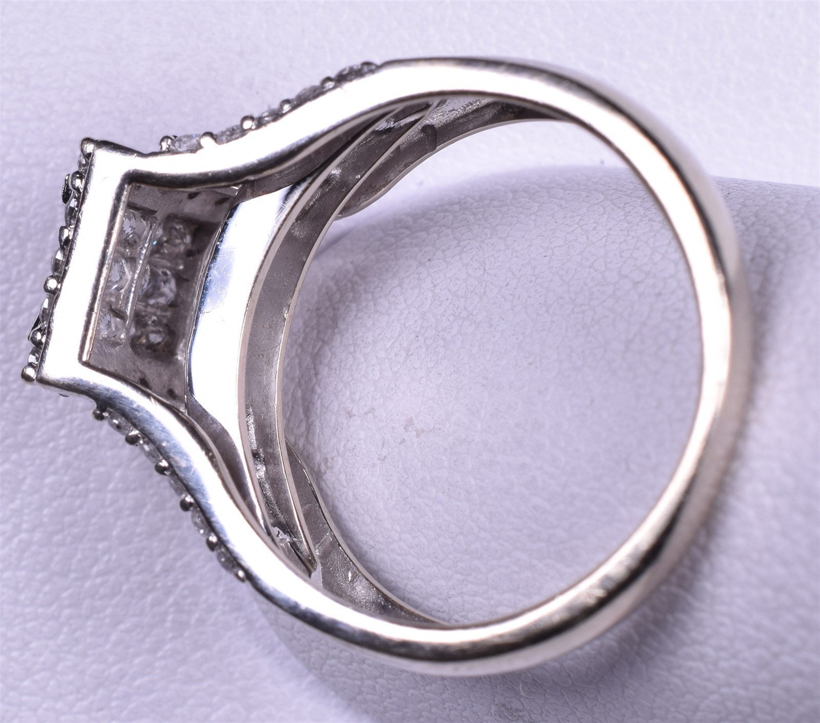 10K Diamond Illusion Ring Size 6.5 Approximately 1CT T.W. Princess Round Halo