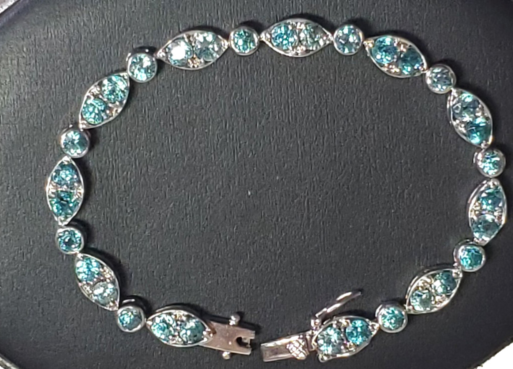 Sterling Silver Blue Topaz Bracelet Marquise Stations Round Stone 6.75 in