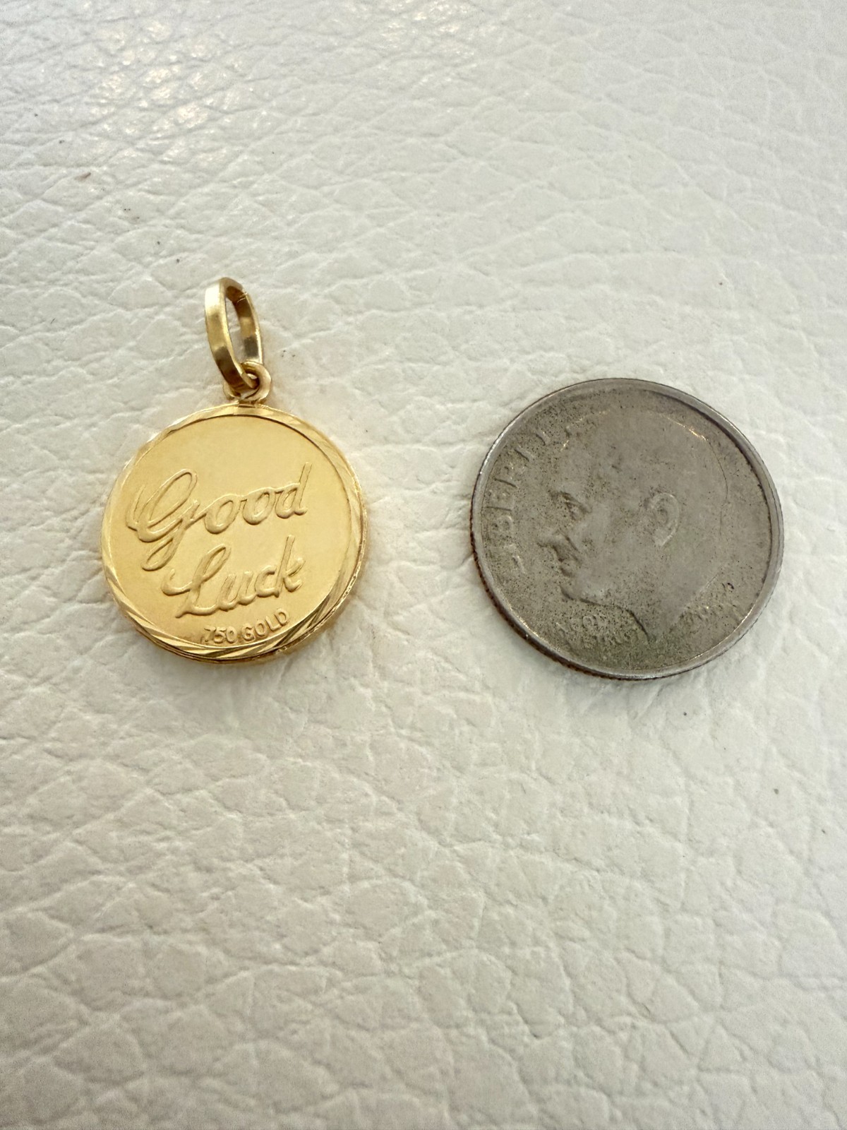 vintage solid 18k yellow gold capricorn zodiac & “good luck” medallion pendant