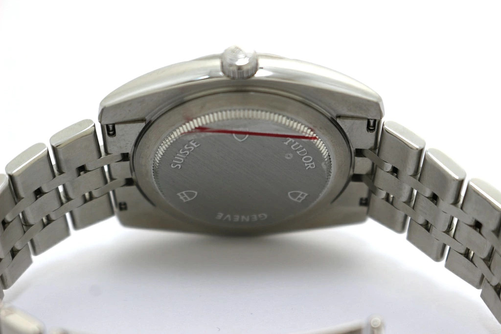 Tudor Classic Date 21010 Stainless Steel 37mm Silver Dial Automatic Men’s #DW692