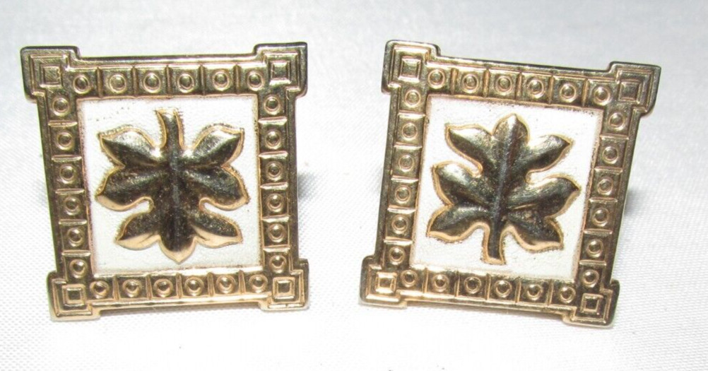 A17, Lot of 5 sets Vintage Cufflinks, Enlarge Pictures to see details.