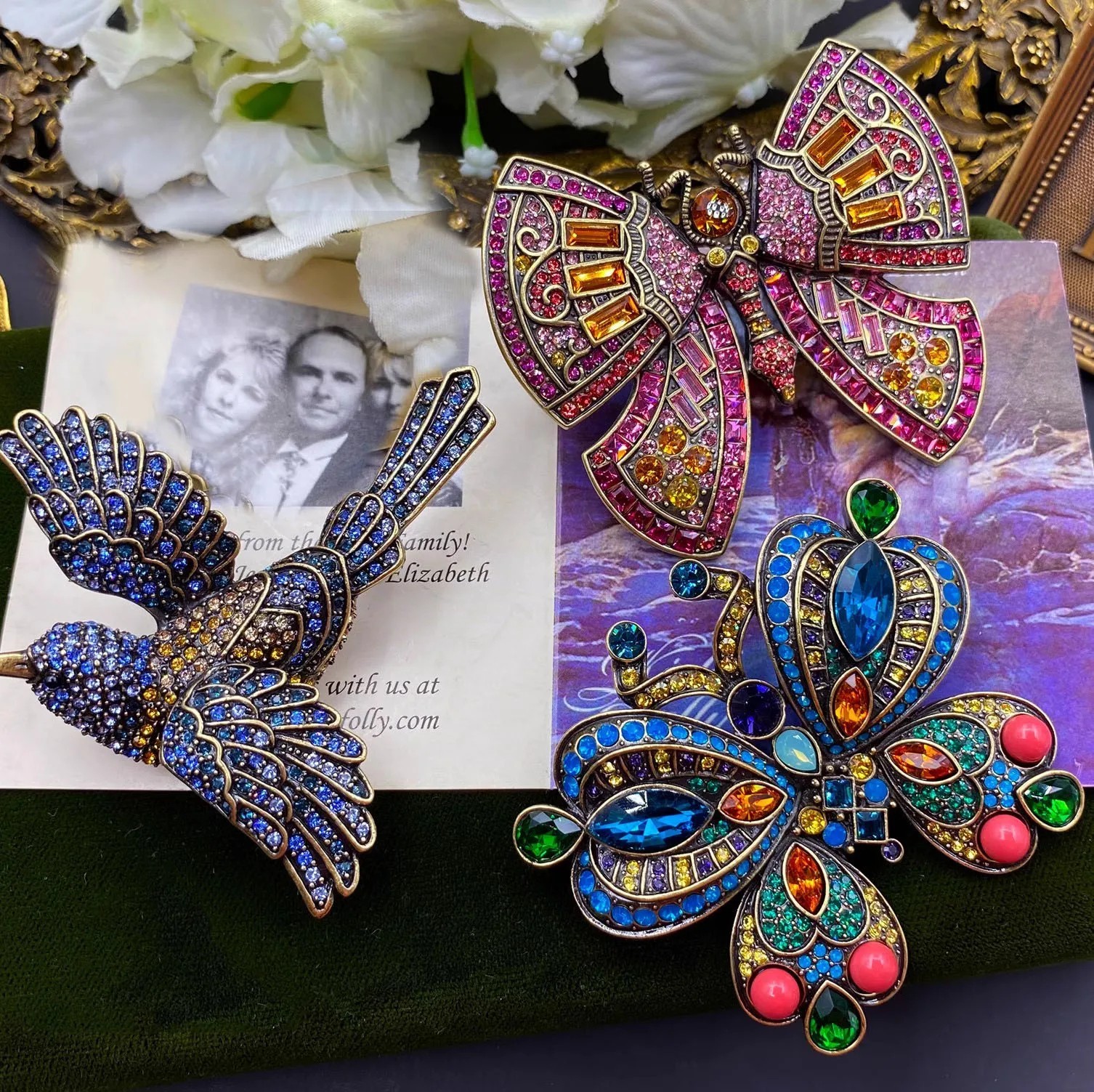 Vintage Blue Rhinestone Bird Brooch Sparkling Crystal Flying Bird Pin