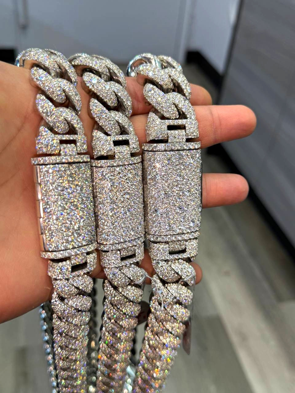 Iced Out Pavé Cuban Link Chain Necklace 925 Silver & Moissanite VVS1 D Color