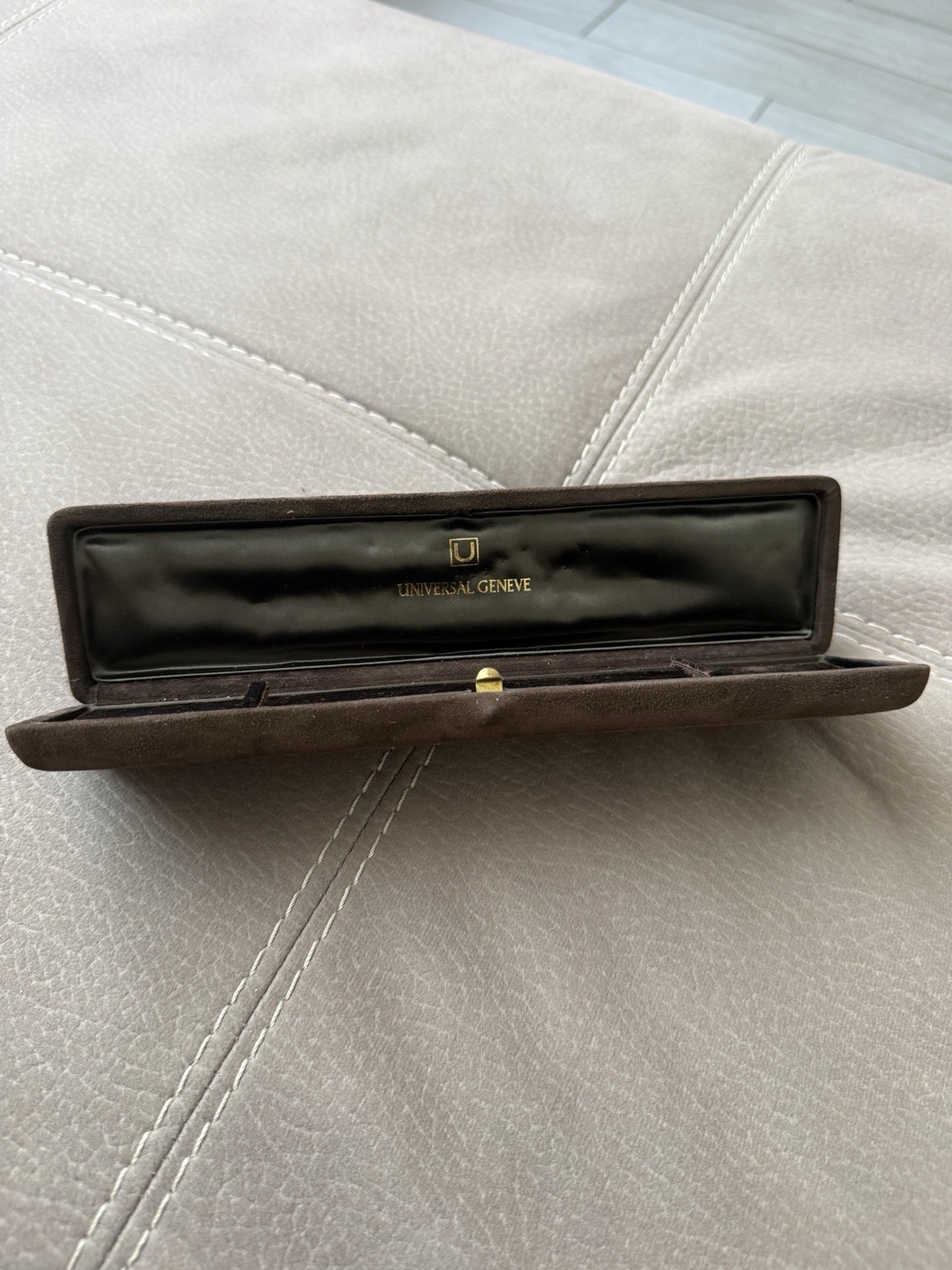 VINTAGE WATCH BOX UNIVERSAL GENEVE VERY RARE WATCH BOX UNIVERSAL GENEVE