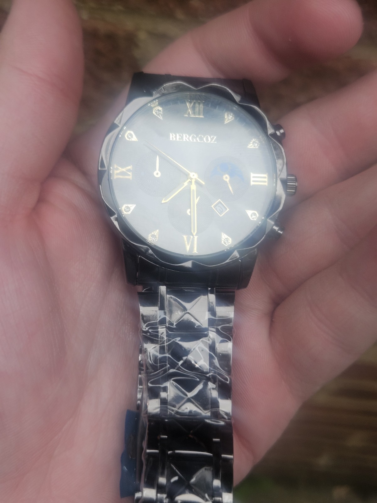 Brand New Unworn Gents Quartz Watch With Black Metal Strap