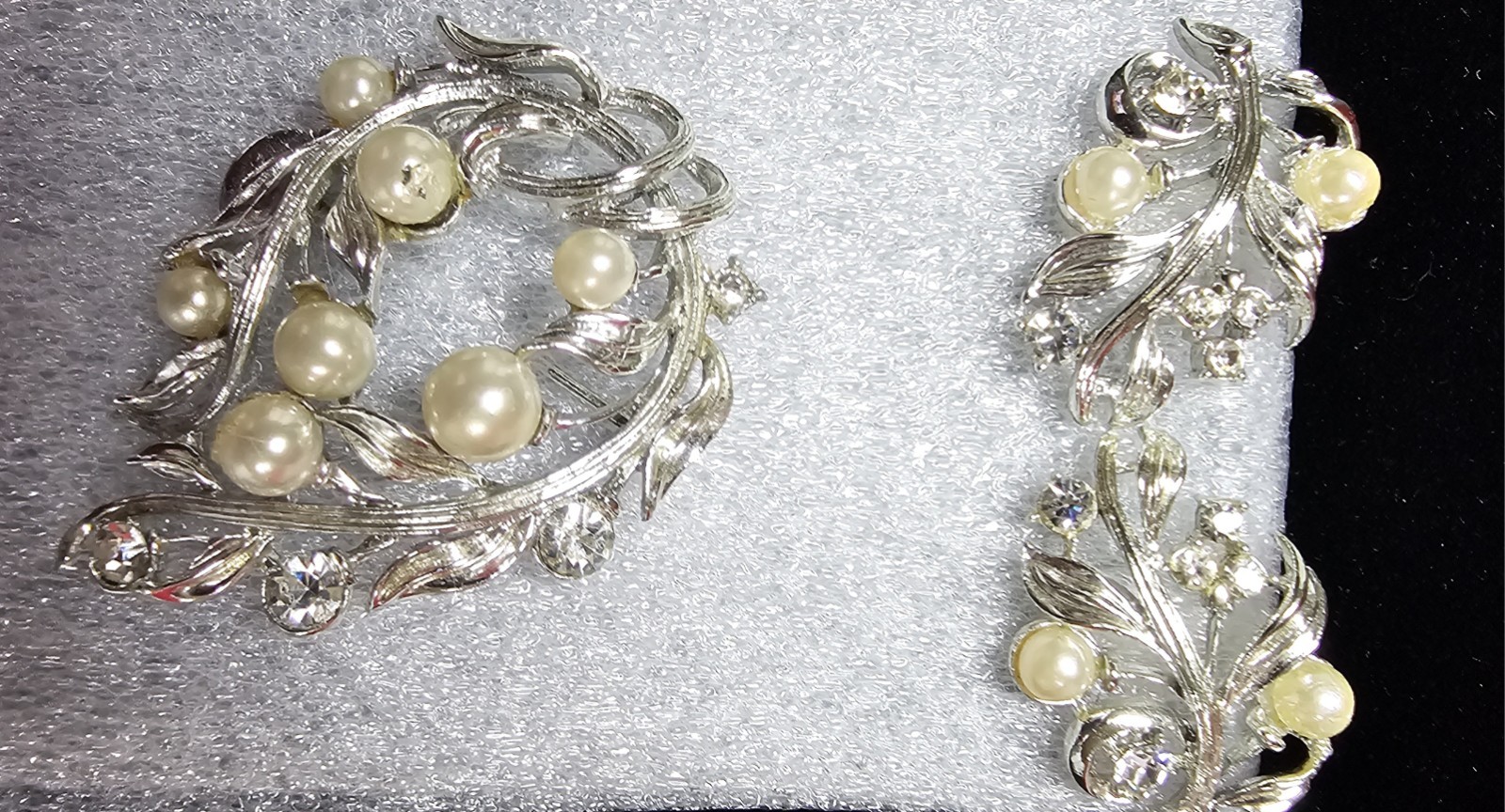Beautiful Vintage 3 Pc. Set High Quality Costume Clip Earrings And Broach Pin…