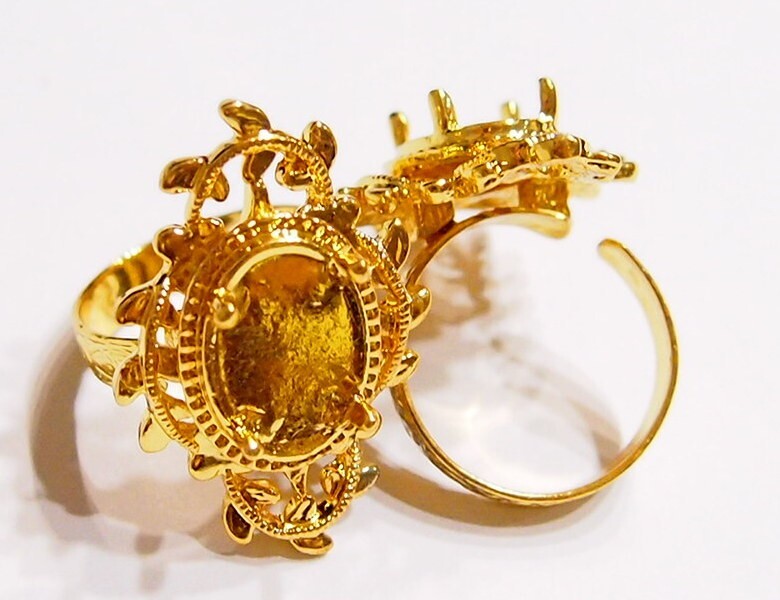 6 – 14x10mm Shiny Gold Victorian Deco Loop & Leaves Adjustable Ring Settings