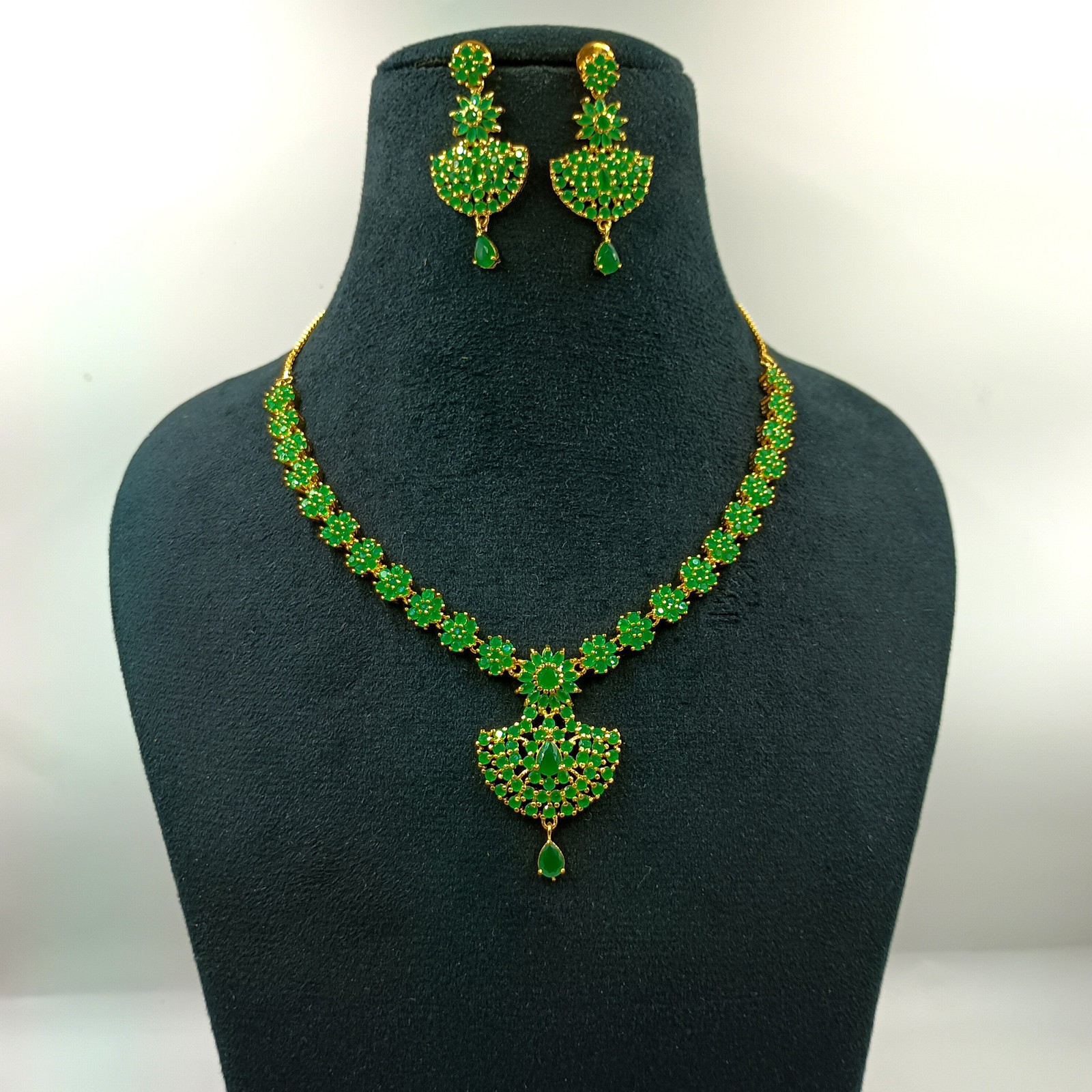 Traditional South Indian 22k Gold Plated Emerald Stone Necklace Set