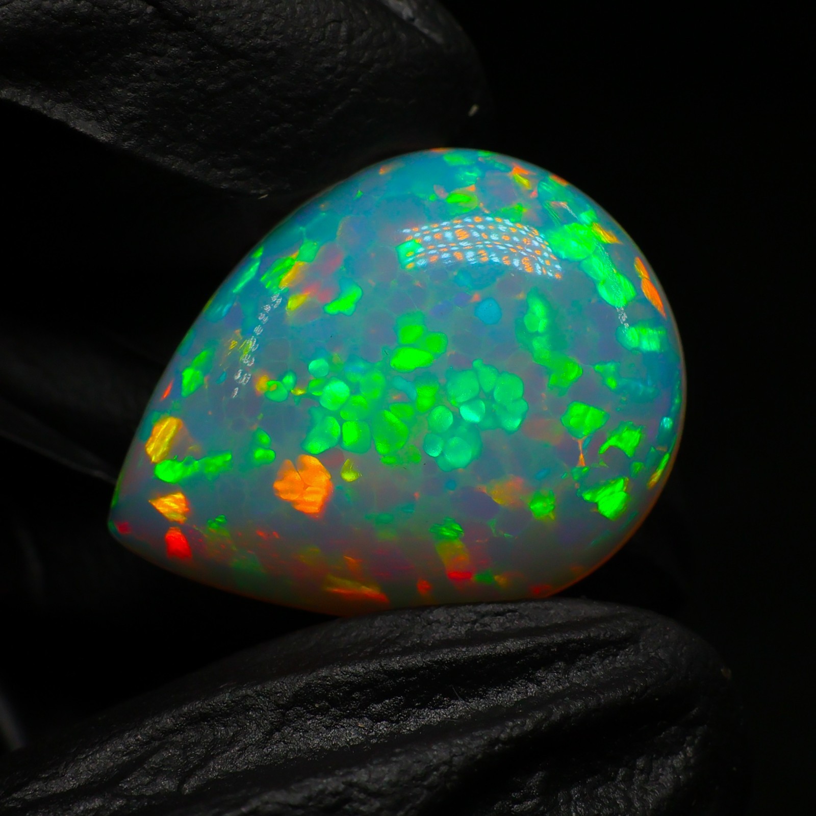 Natural Opal Cabochon 16.45 Ct Natural Welo Opal Gemstone Honeycomb Pattern
