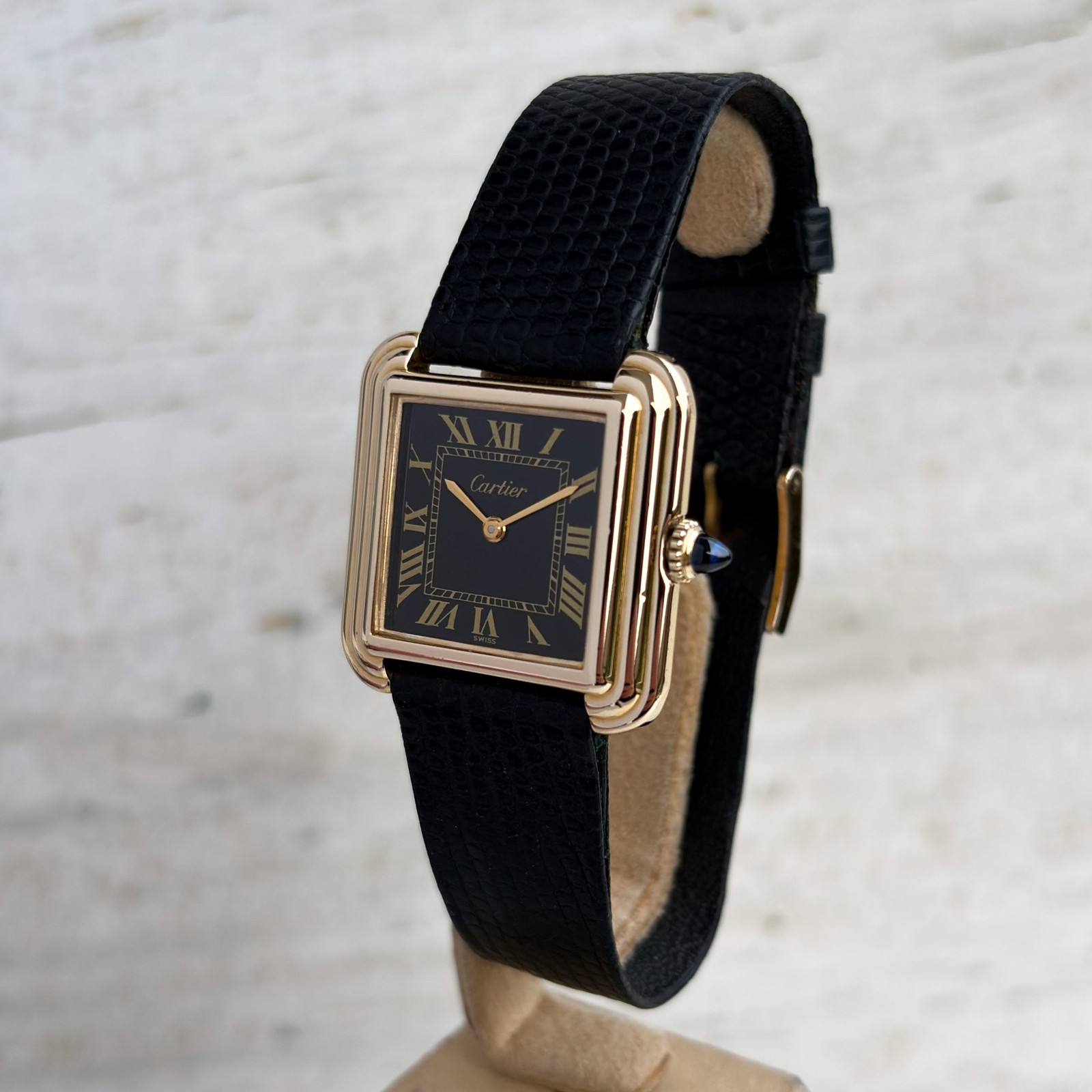 Cartier Stepped Tank Gold Plated 1100055 Black Dial 27,5mm Manual Winding Gold