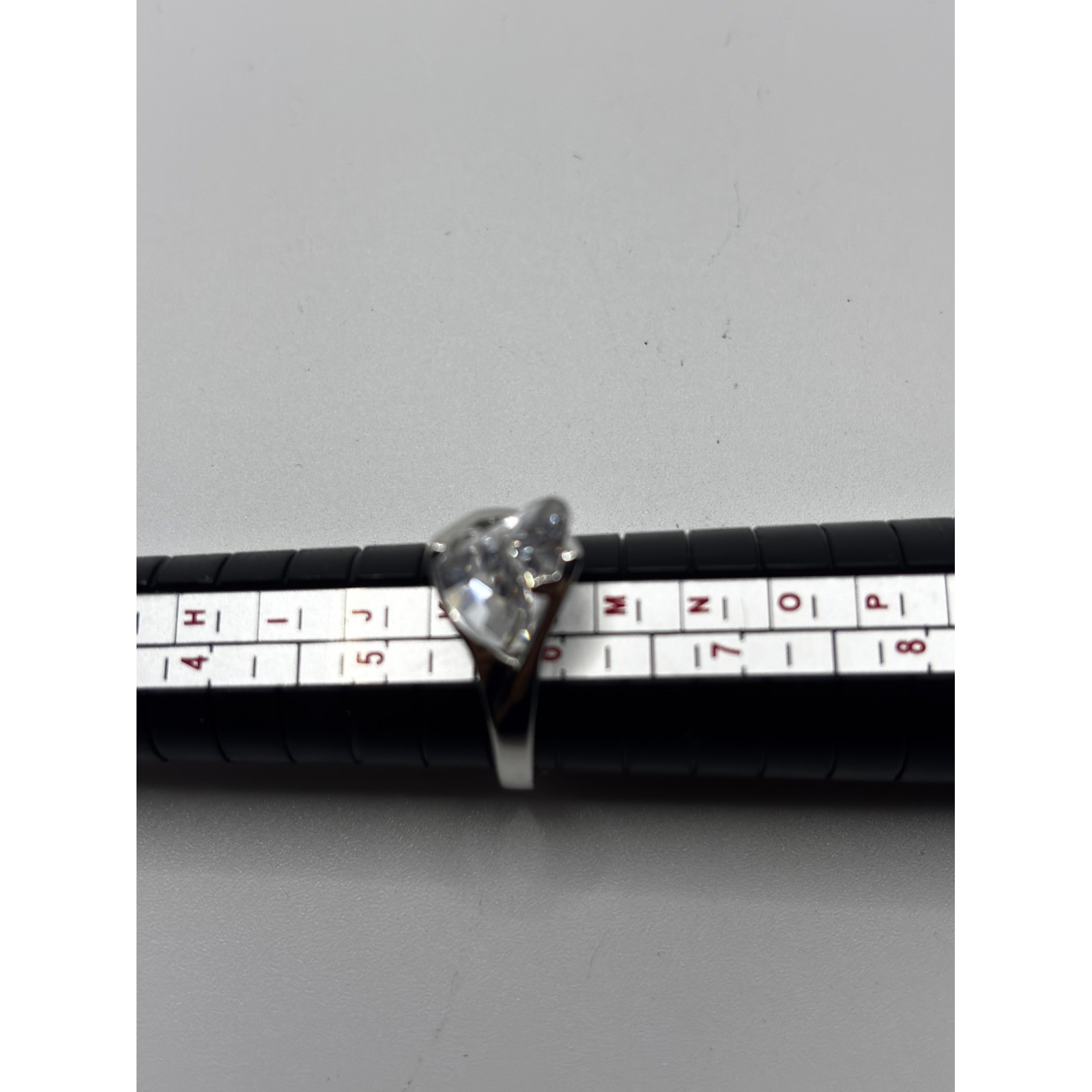 Unbranded Cocktail Ring Womens Size 6 Silver Tone Trillion Cut Clear CZ Bypass