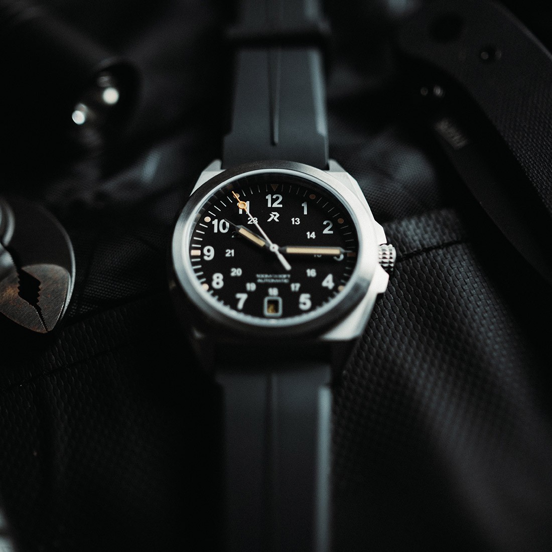 RZE VALOUR 38 Automatic Titanium Black Date Rubber Men’s Watch