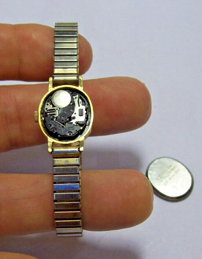 Lorus (by Seiko) Ladies Watch Gold fits 6.25″-6.50″ inches Looks & Runs Great