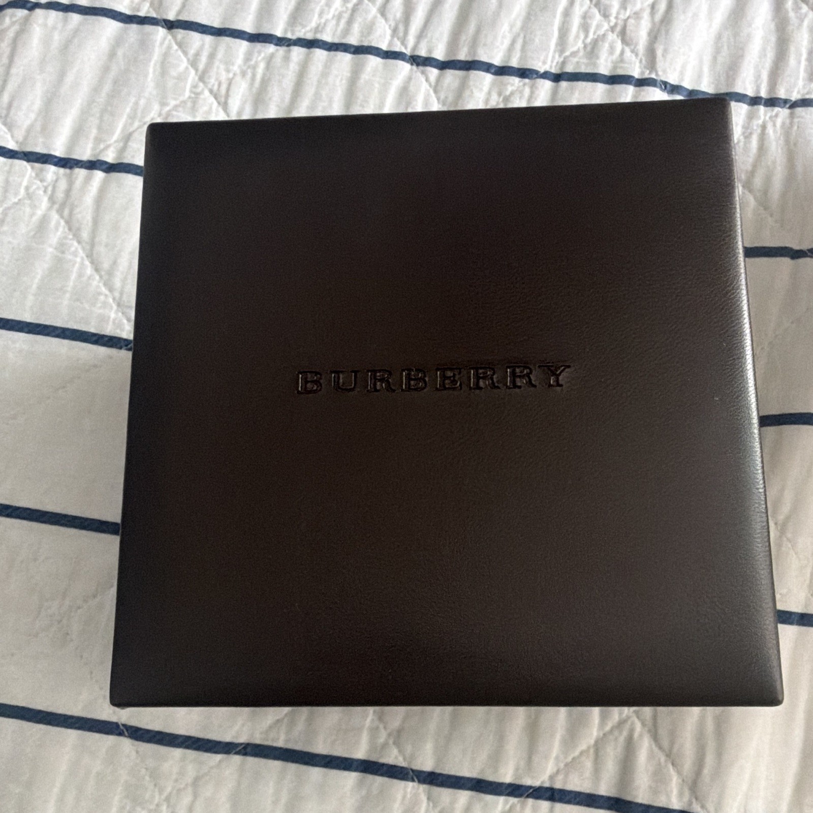 Burberry Analog Dress Watch Beige Dial Date Silver Stainless Steel Bracelet
