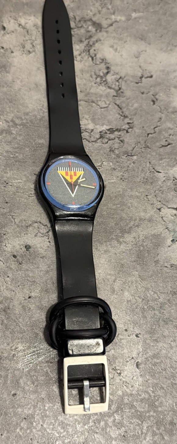 VINTAGE Swatch Watch LANCELOT GB110 Coat Of Arms (34mm) Free Shipping